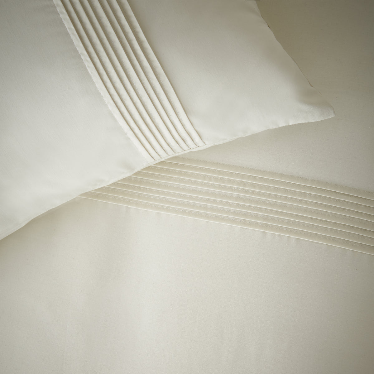 Catherine Lansfield Pintuck Easy Iron Percale Duvet Cover Bedding Set Cream