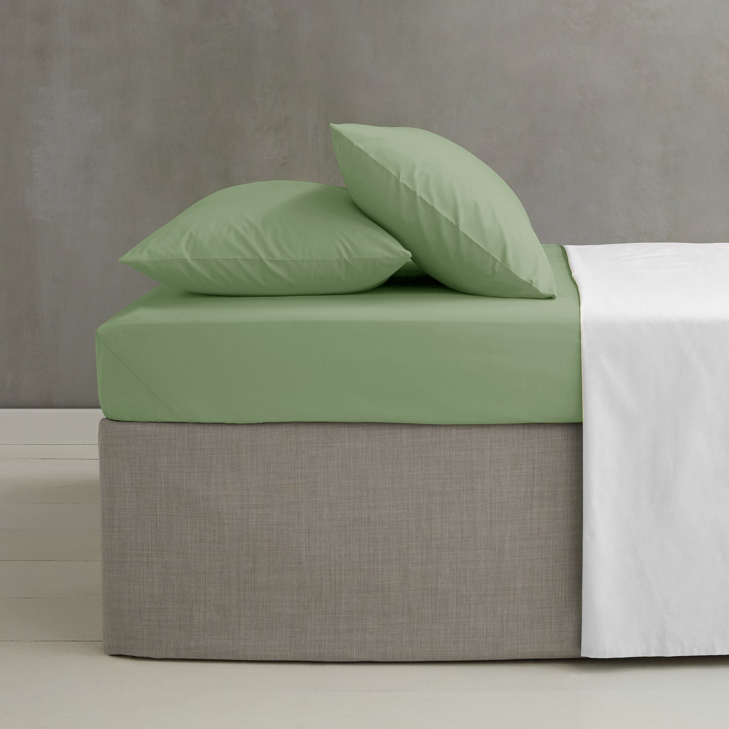Catherine Lansfield Easy-Iron Percale Bed Linen Fitted Sheet Sage