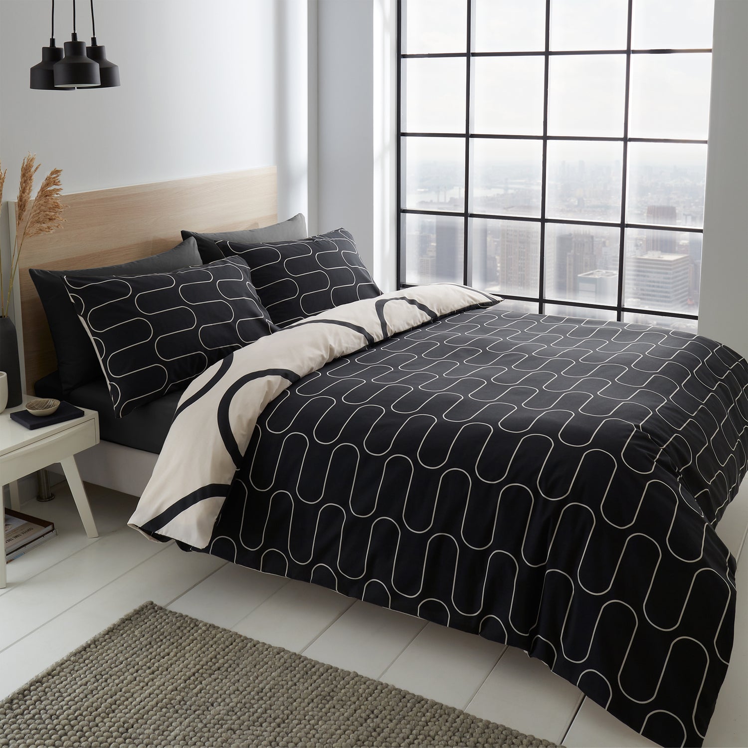 Catherine Lansfield Linear Curve Geometric Reversible Duvet Cover Bedding Set Black