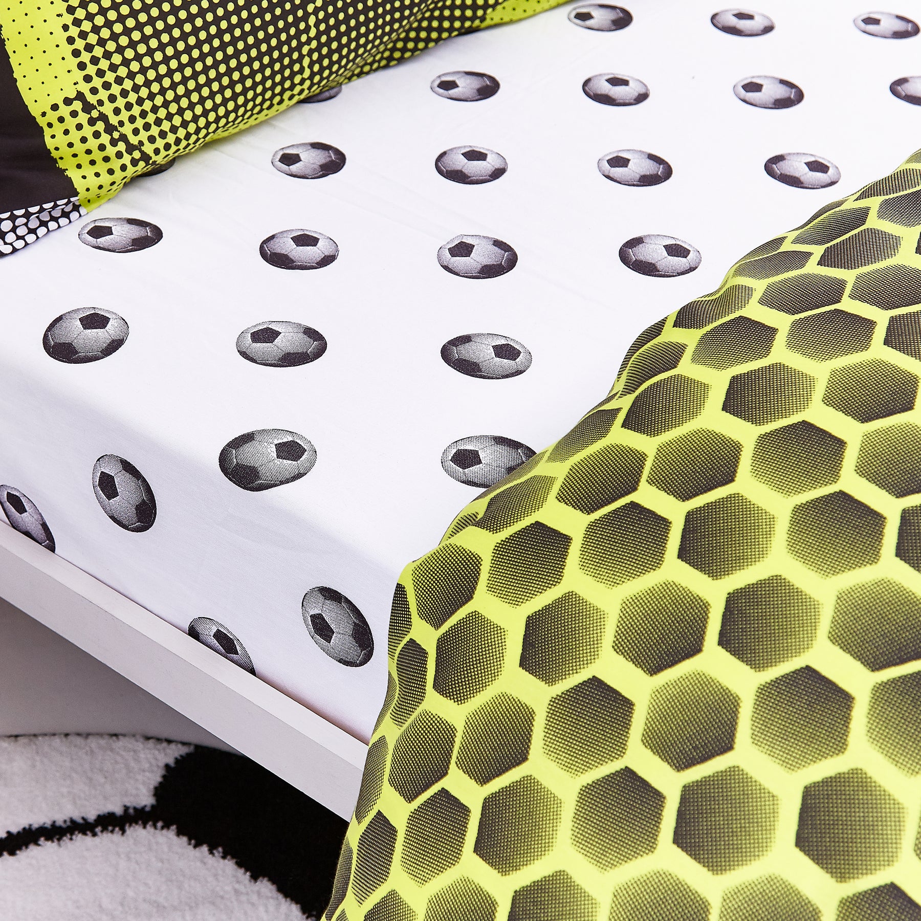 Catherine Lansfield Football Bed Linen Fitted Sheet Multi