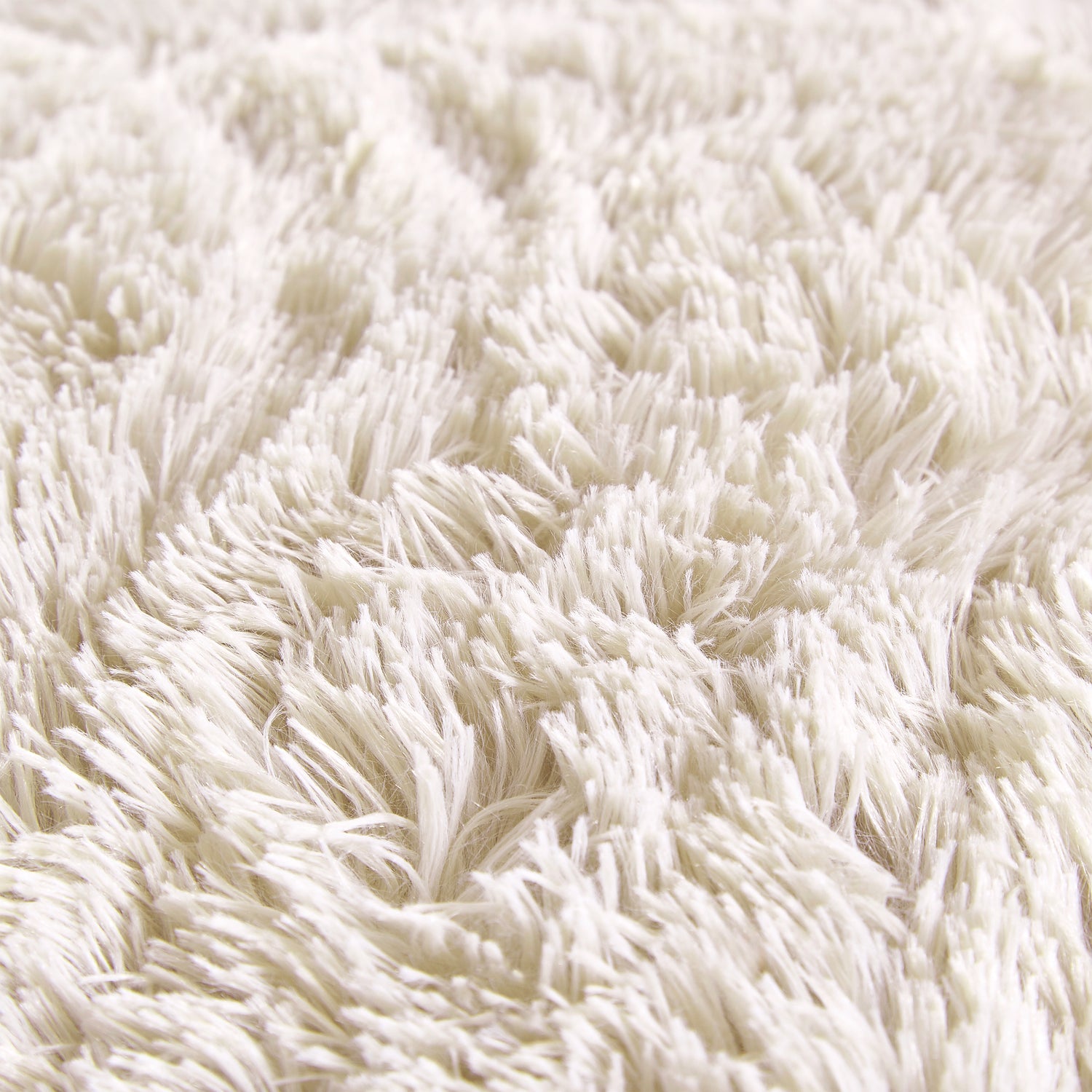 Catherine Lansfield Cuddly Faux Fur 245cmx280cm Throw Cream