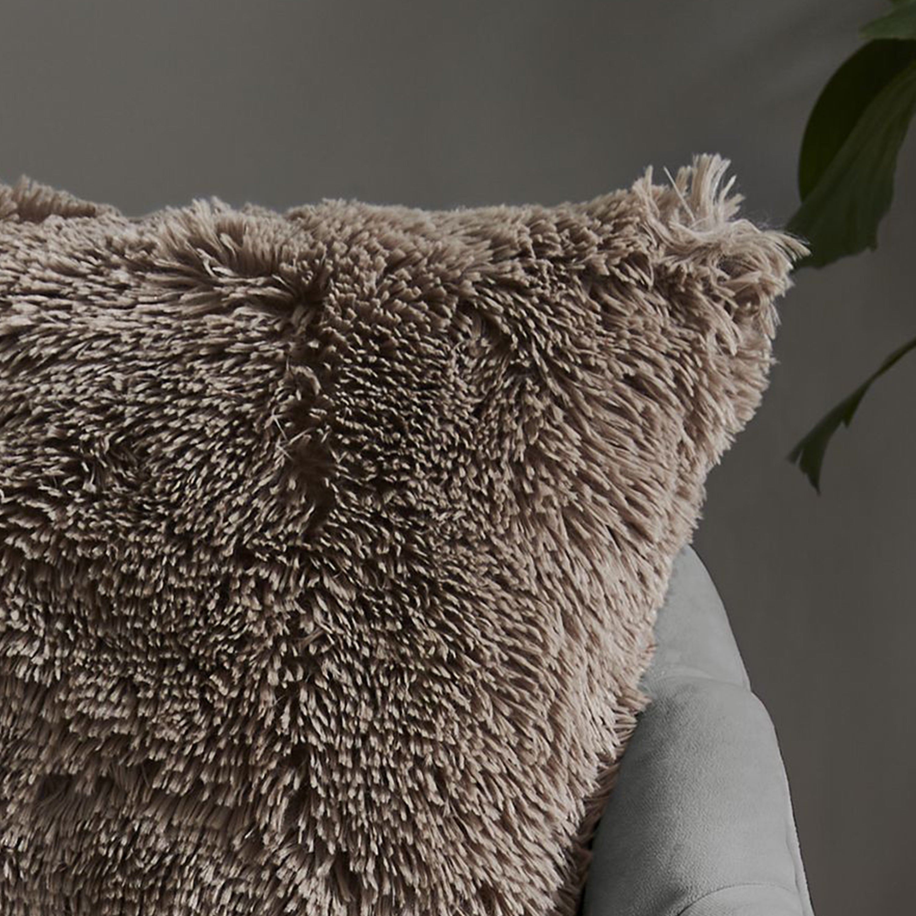 Natural Catherine Lansfield Cuddly Faux Fur 45cm x 45cm Filled