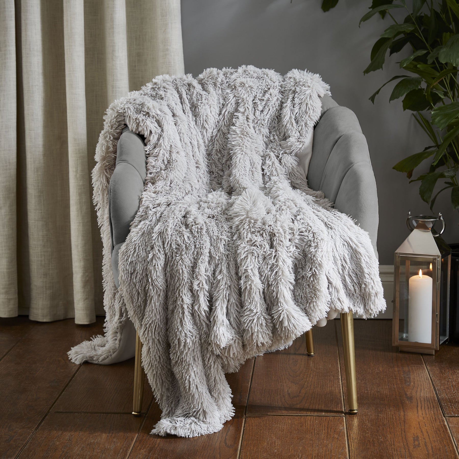 Silver Throw Catherine Lansfield Cuddly 150cmx200cm Throw Silver Grey | Excellent ...