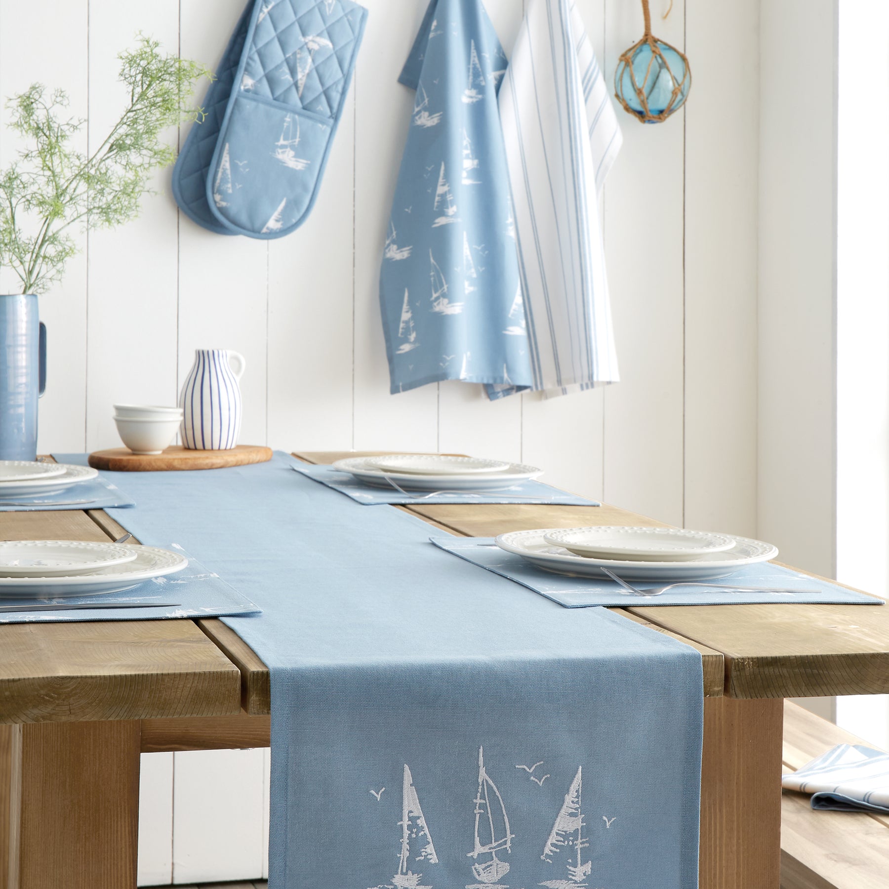 Catherine Lansfield Salcombe Boats Four Placemats Blue