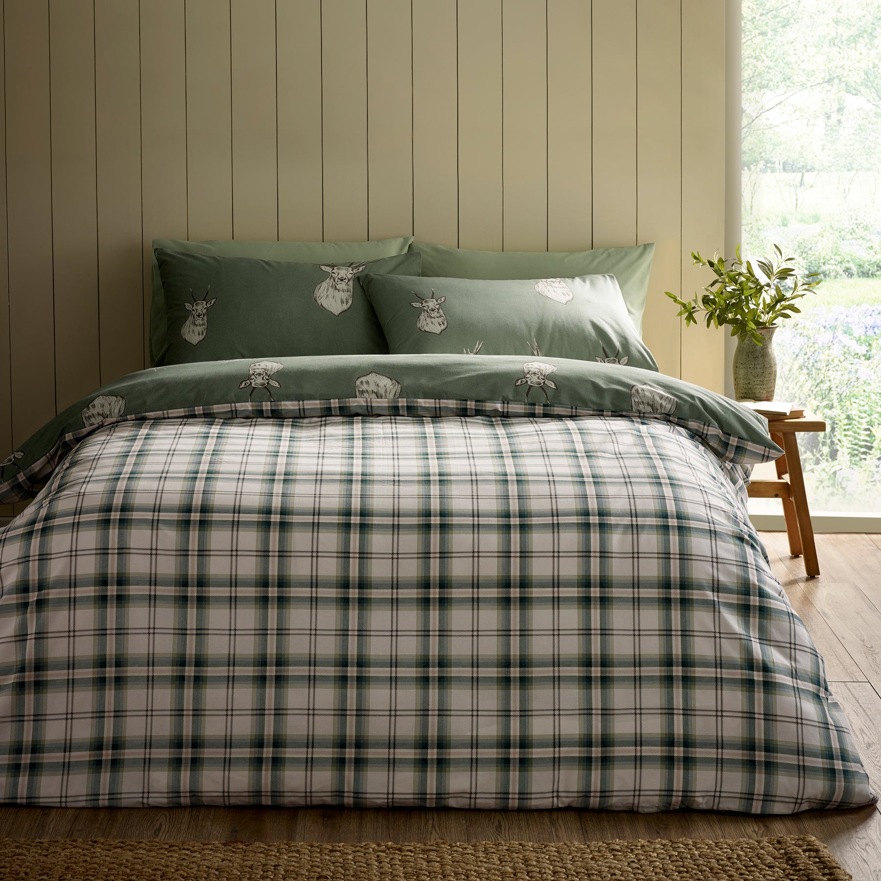 Catherine Lansfield Stag Duvet Cover Bedding Set Soft Green