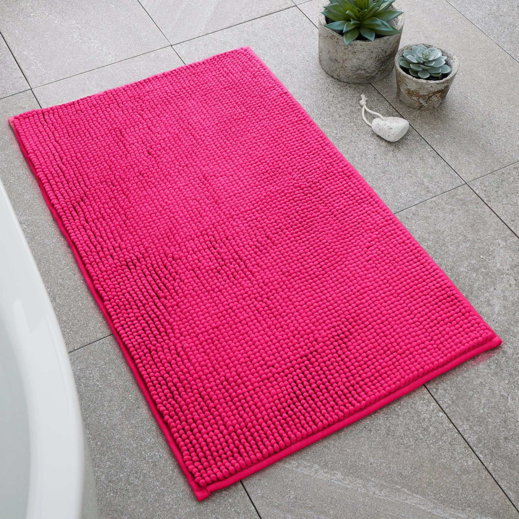Catherine Lansfield Bobble 50cm x 80cm Bath Mat Hot Pink