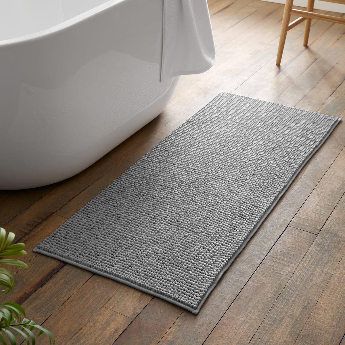 Catherine Lansfield Bobble 50cm x 120cm Runner Bath Mat Silver