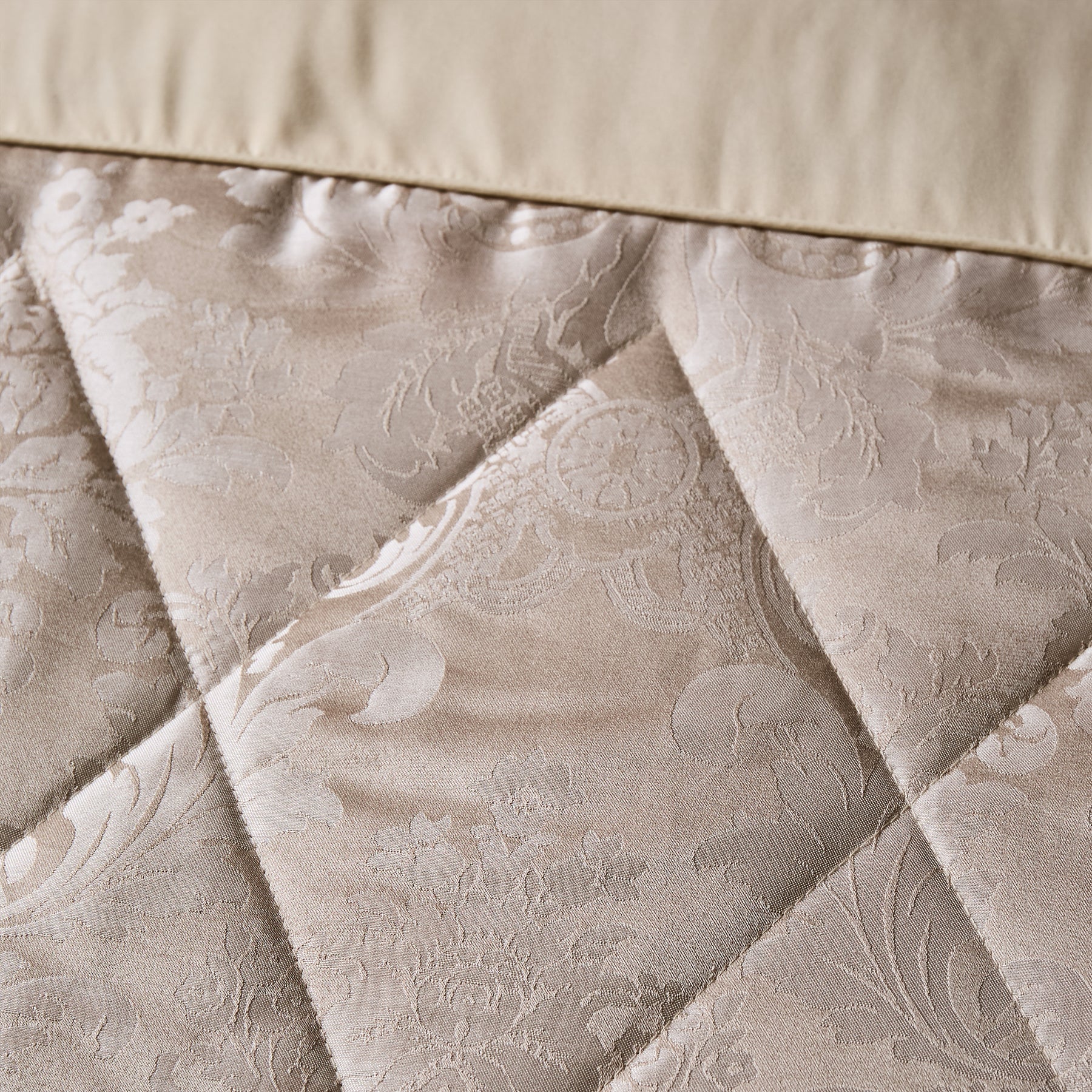 Catherine Lansfield Damask Jacquard 240cm x 260cm Bedspread Champagne