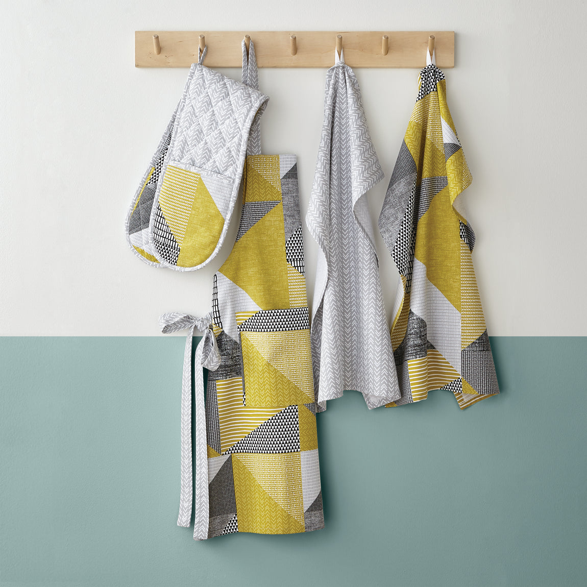 Catherine Lansfield Larsson Geo Apron Ochre