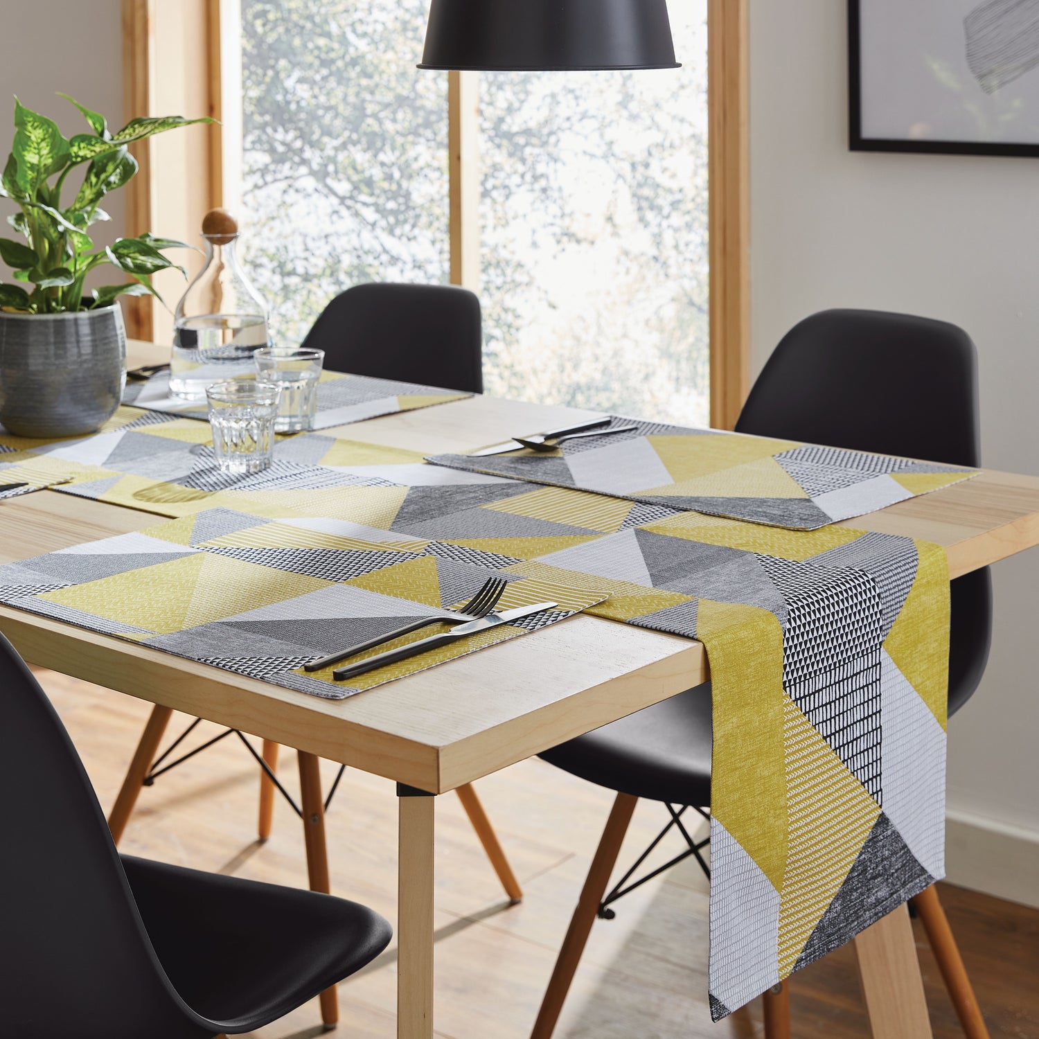 Catherine Lansfield Larsson Geo Two x Placemats Ochre