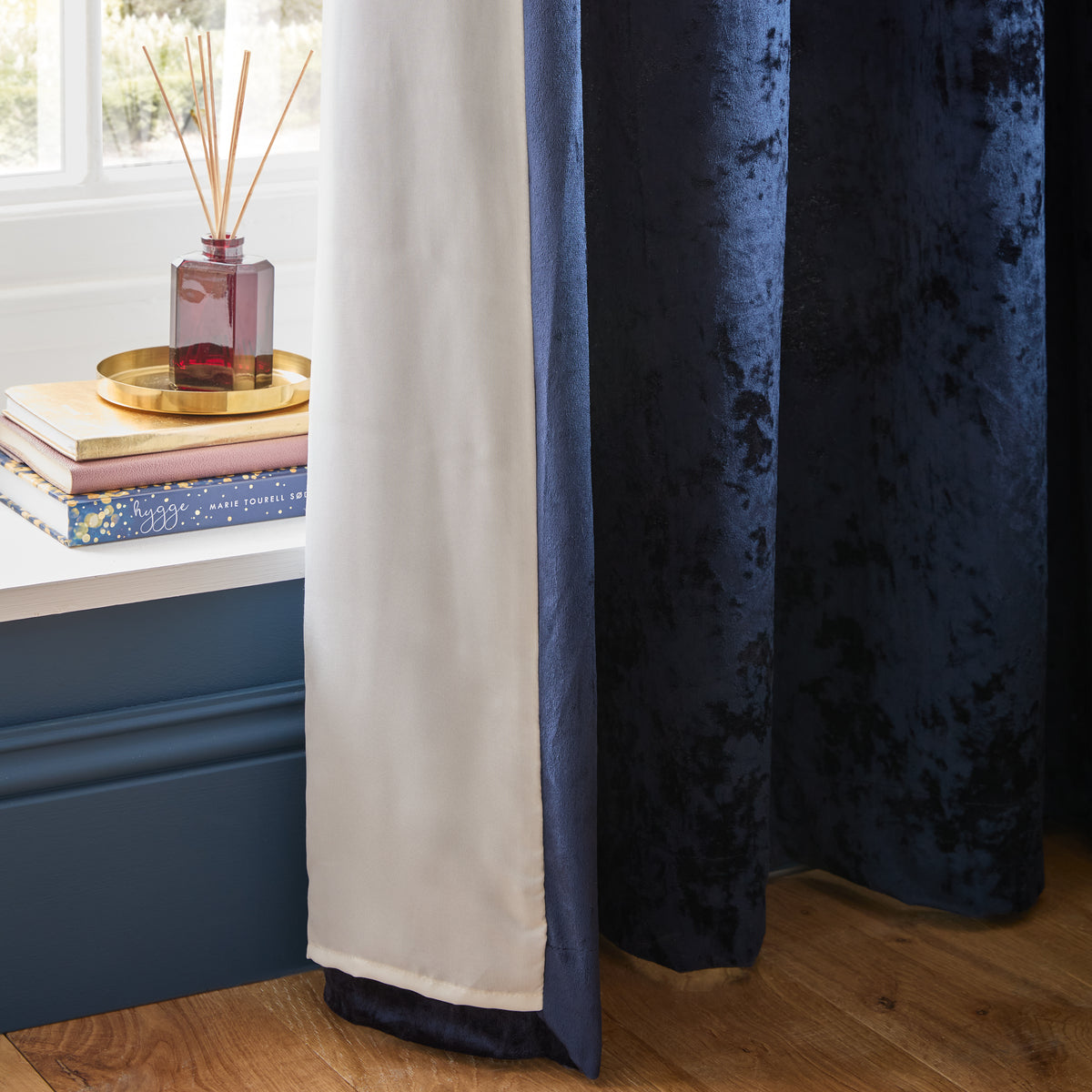 Catherine Lansfield Crushed Velvet Ready Made Eyelet Curtains Navy