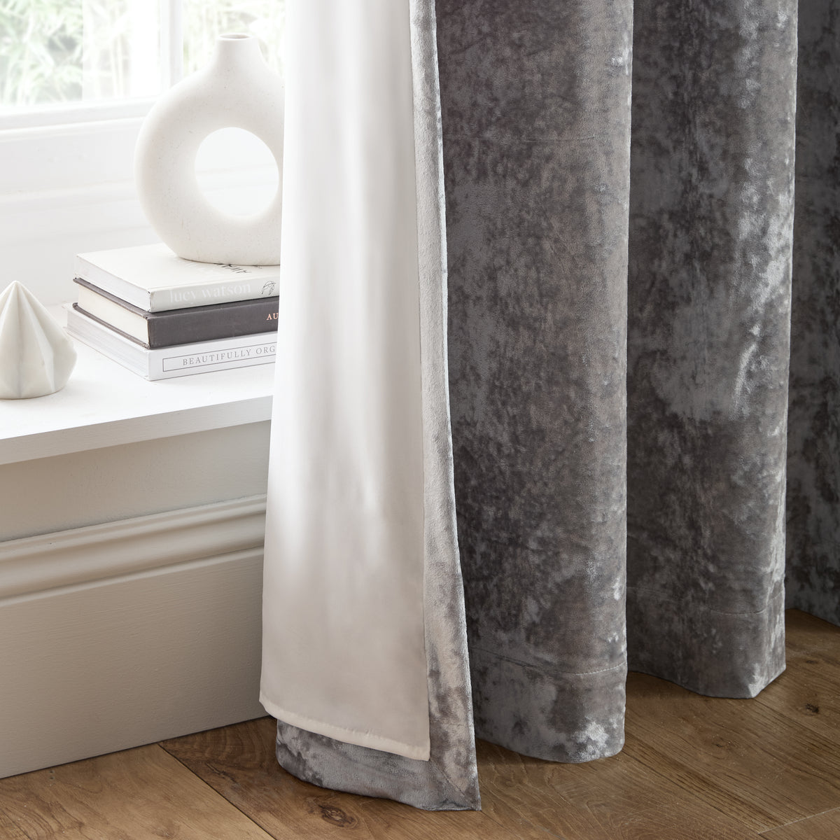 Catherine Lansfield Crushed Velvet Ready Made Eyelet Curtains Silver