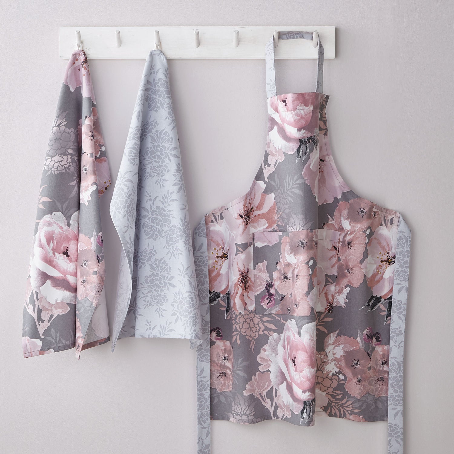 Catherine Lansfield Dramatic Floral Two x Tea Towels Grey