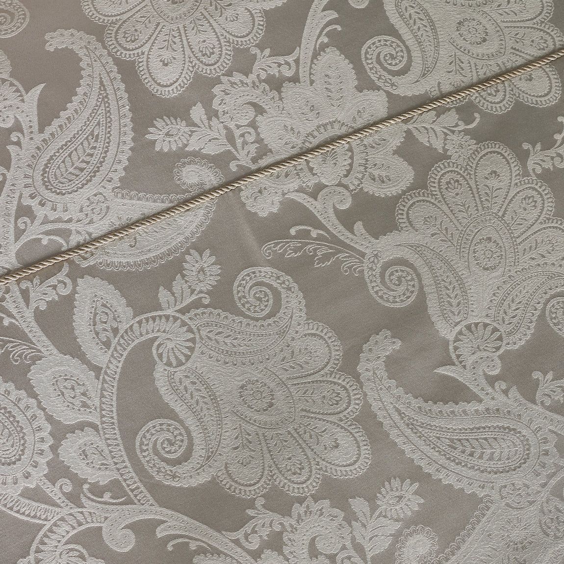 Catherine Lansfield Opulent Jacquard Duvet Cover Bedding Set Champagne