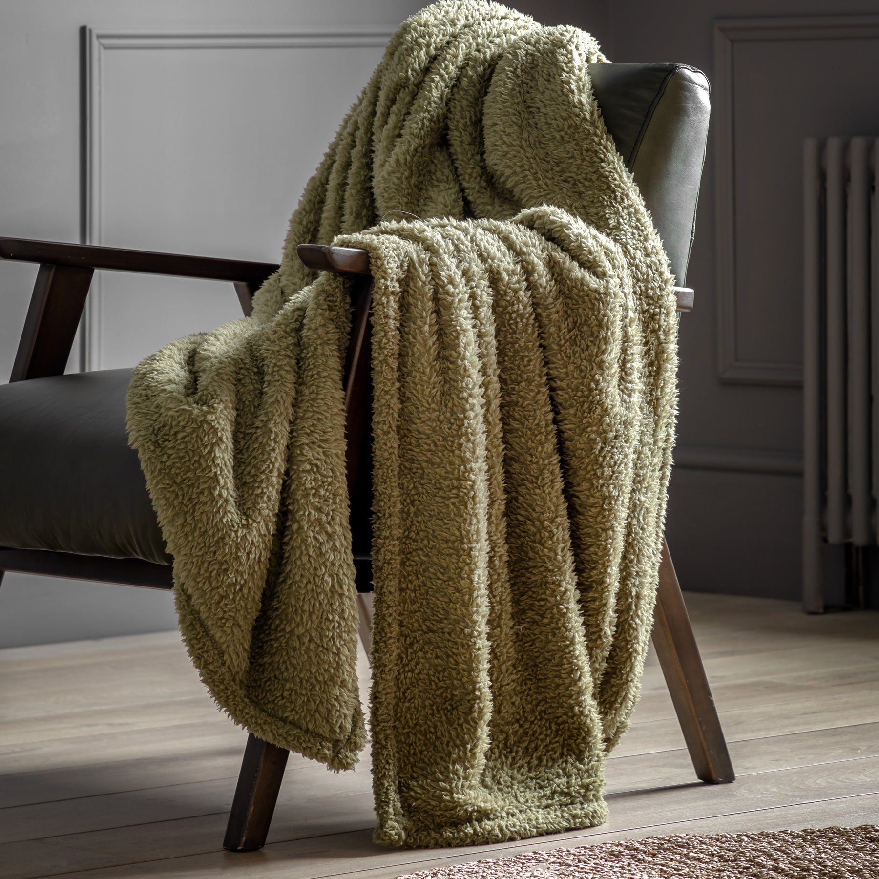 Teddy 130cm x 180cm Fleece Throw Olive