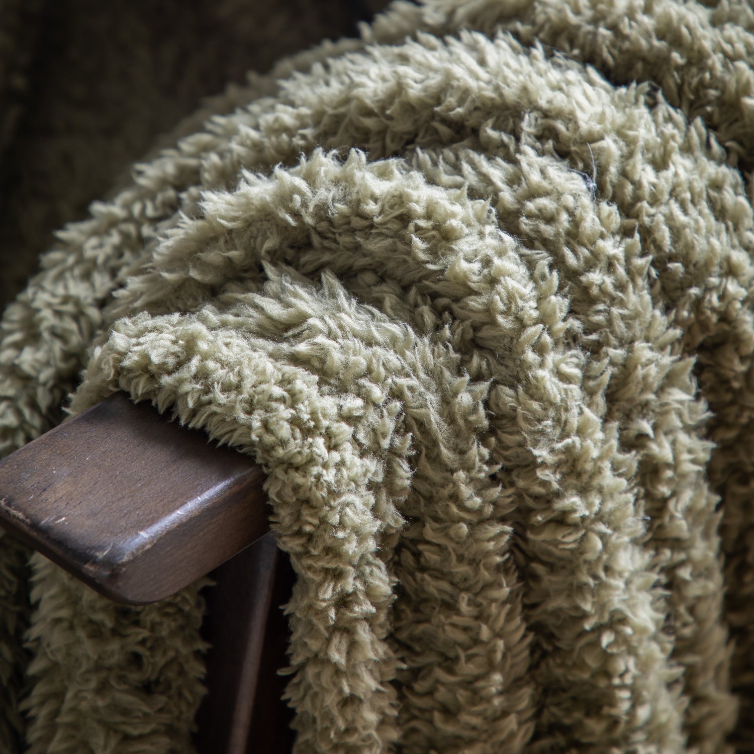 Teddy 130cm x 180cm Fleece Throw Olive