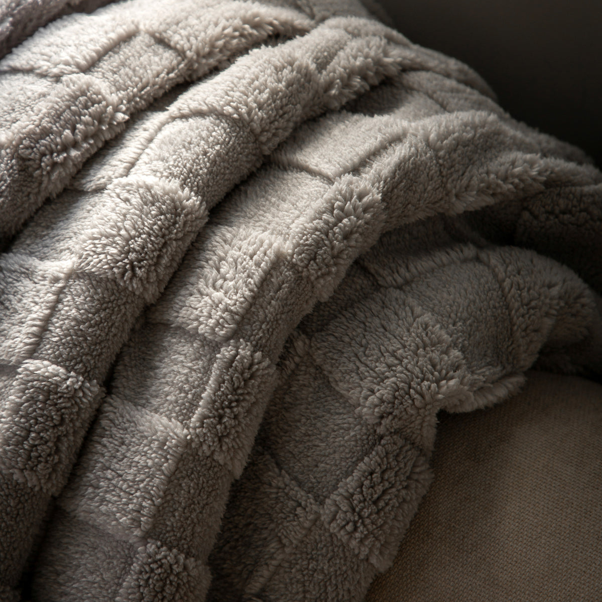 Oakley 140cm x 180cm Checked Sherpa Throw Taupe