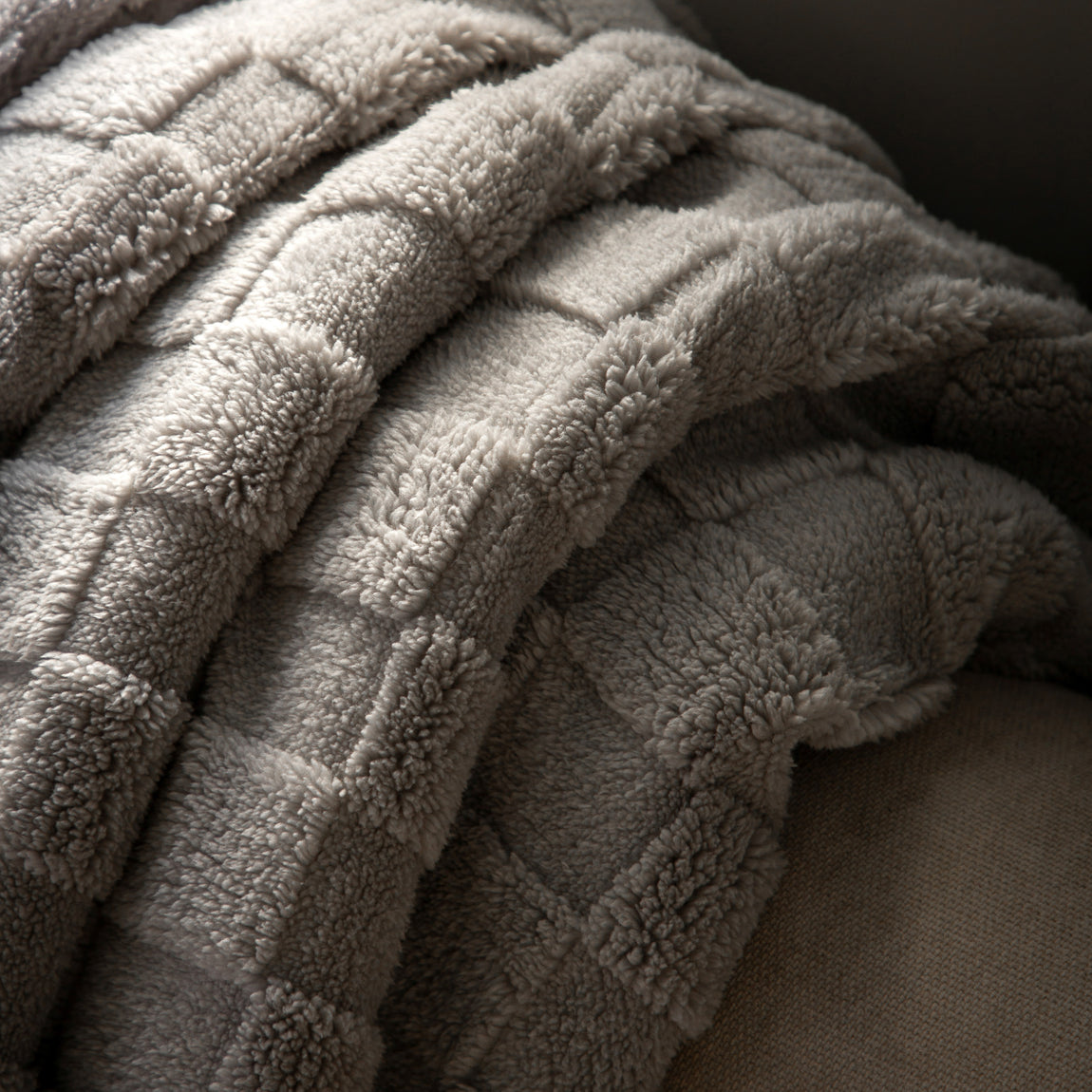 Oakley 140cm x 180cm Checked Sherpa Throw Taupe
