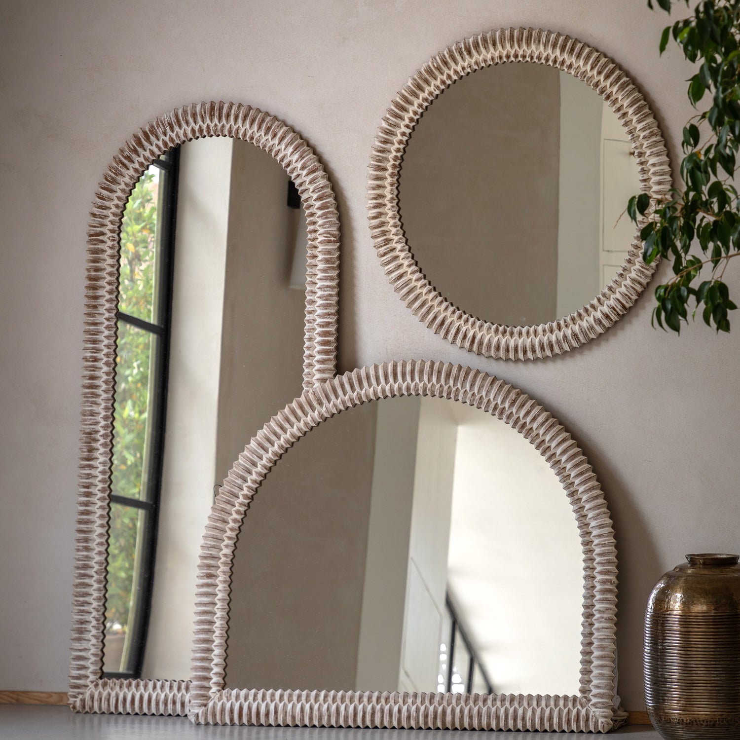 Pimlico 77cm x 170cm Arch Leaner Mirror White Wash