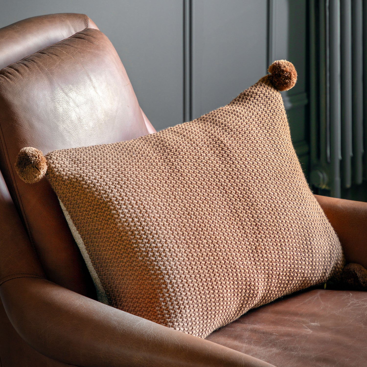Moss Stitch PomPom 40cm x 60cm Filled Boudoir Tan