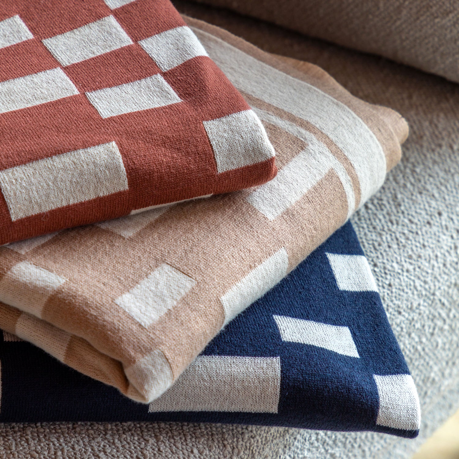 Lohko 130cm x 170cm Knitted Throw Nutmeg