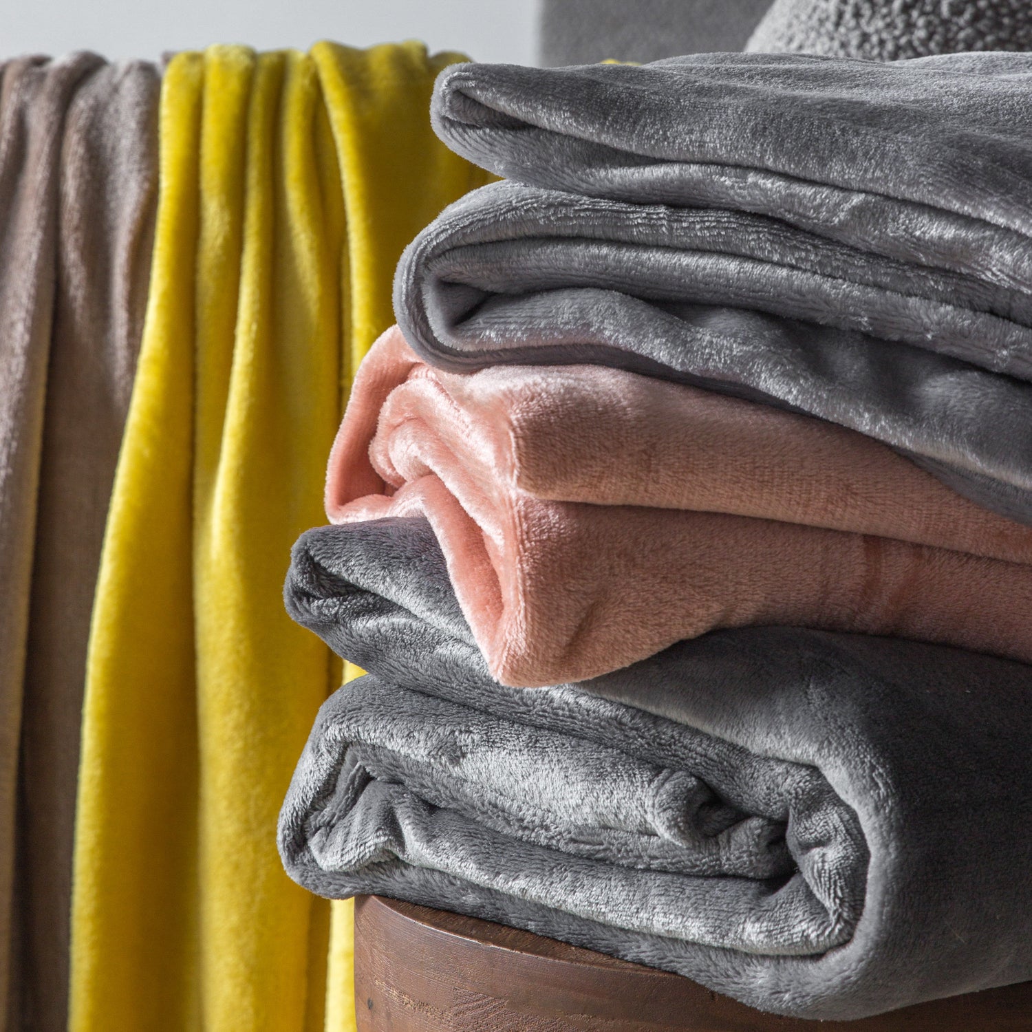 Rolled 140cm x 180cm Flannel Fleece Throw Silver