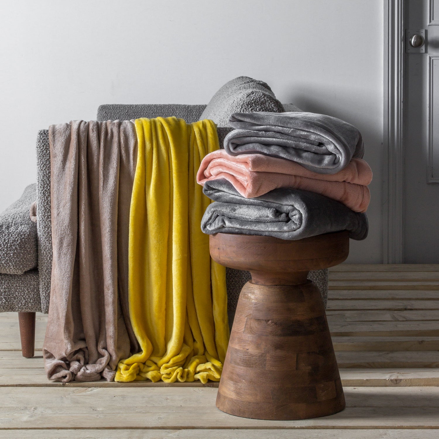 Rolled 140cm x 180cm Flannel Fleece Throw Silver