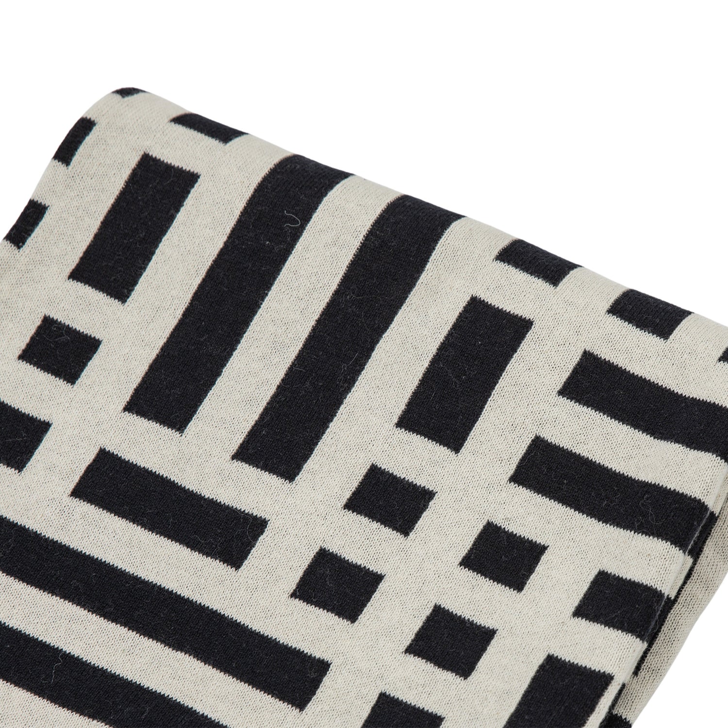 Merton 130cm x 170cm Knitted Tassel Throw Black