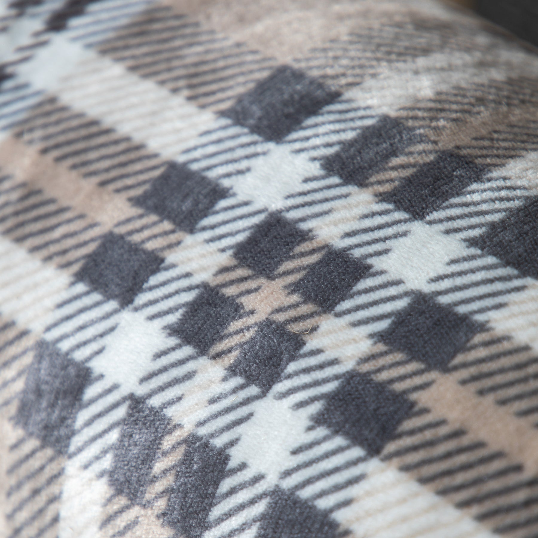 Tartan 152cm x 177cm Sherpa Throw Natural