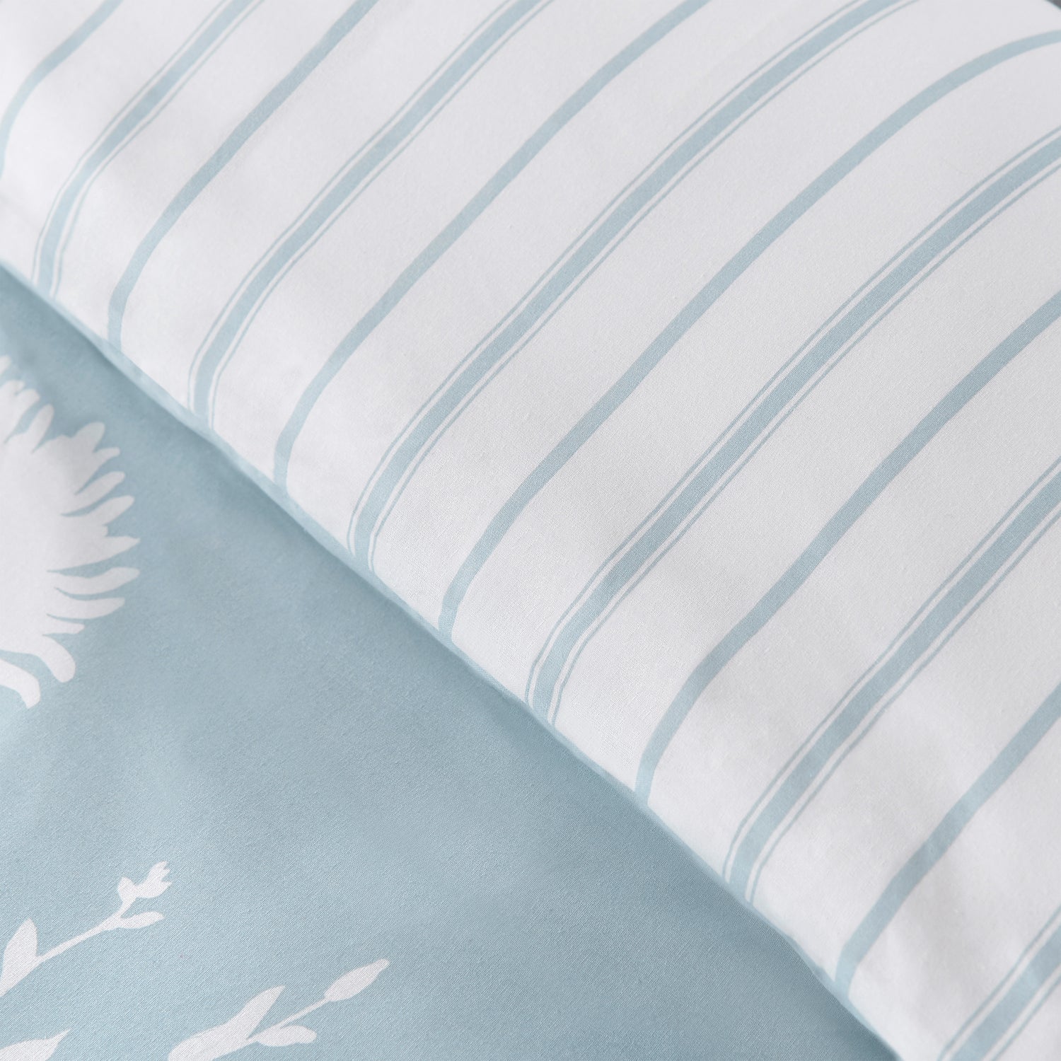 Catherine Lansfield Meadowsweet Floral Duvet Cover Bedding Set Blue