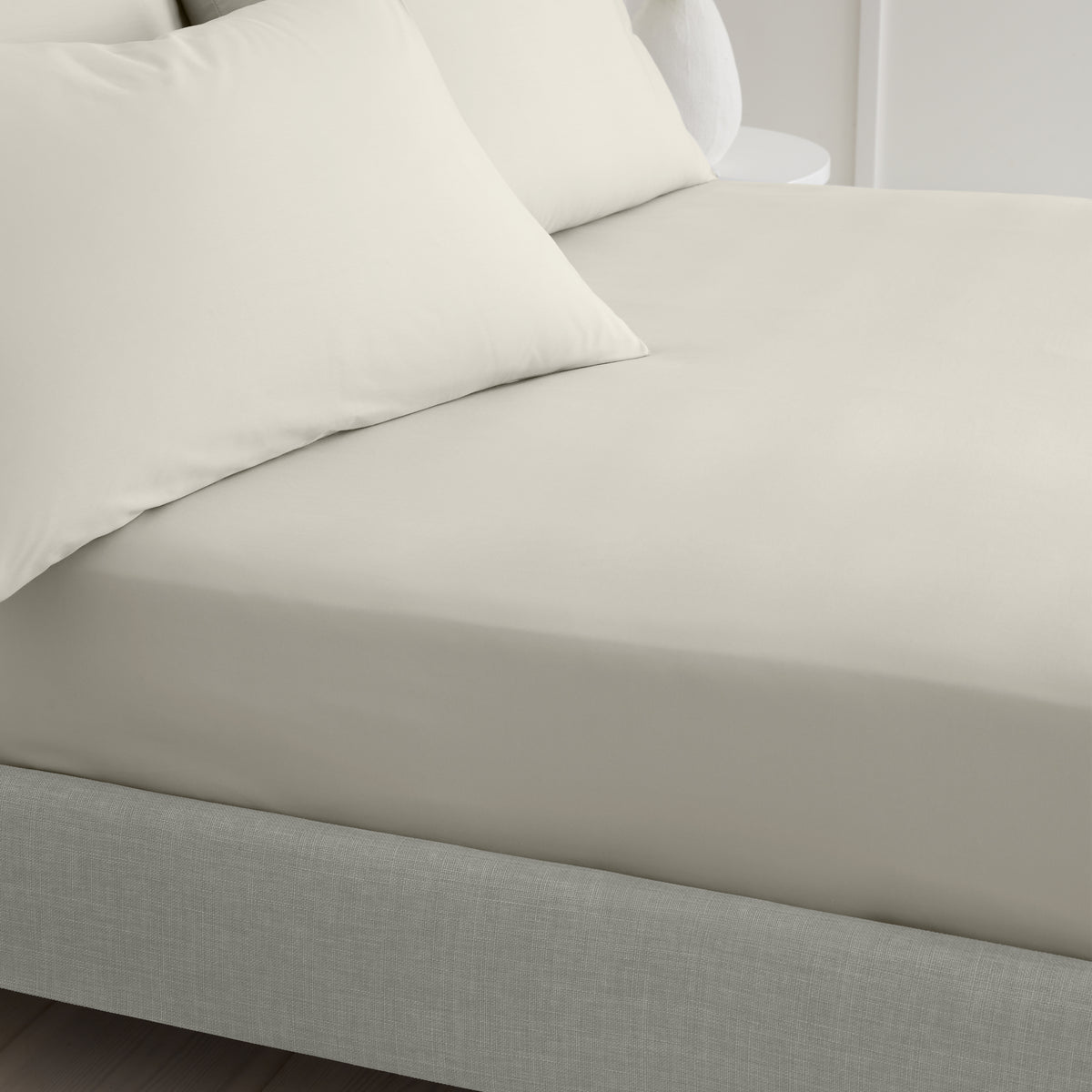 Bianca 200 Thread Count Cotton Percale Extra Deep Bed Linen Fitted Sheet Natural