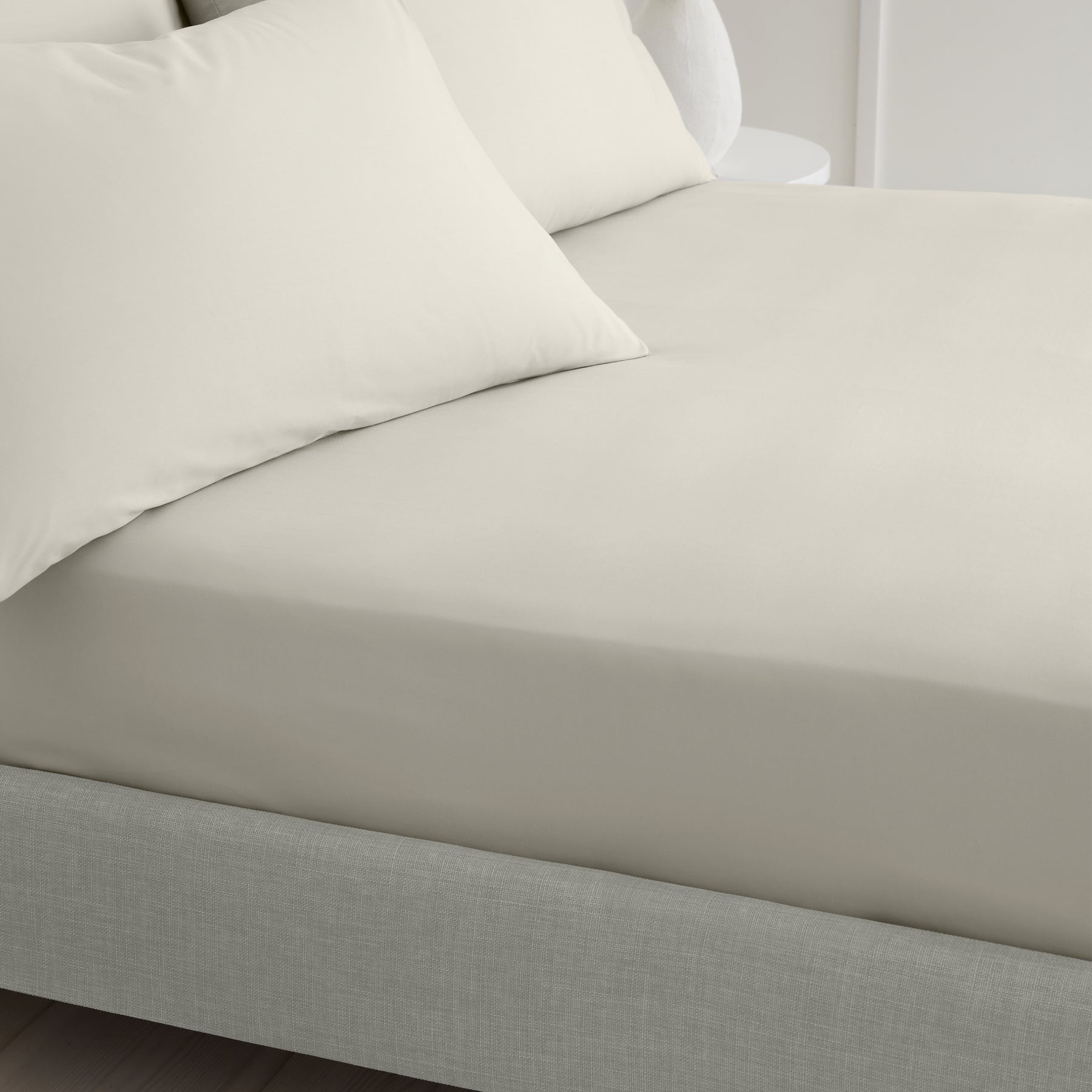 Bianca 200 Thread Count Cotton Percale Extra Deep Bed Linen Fitted Sheet Natural
