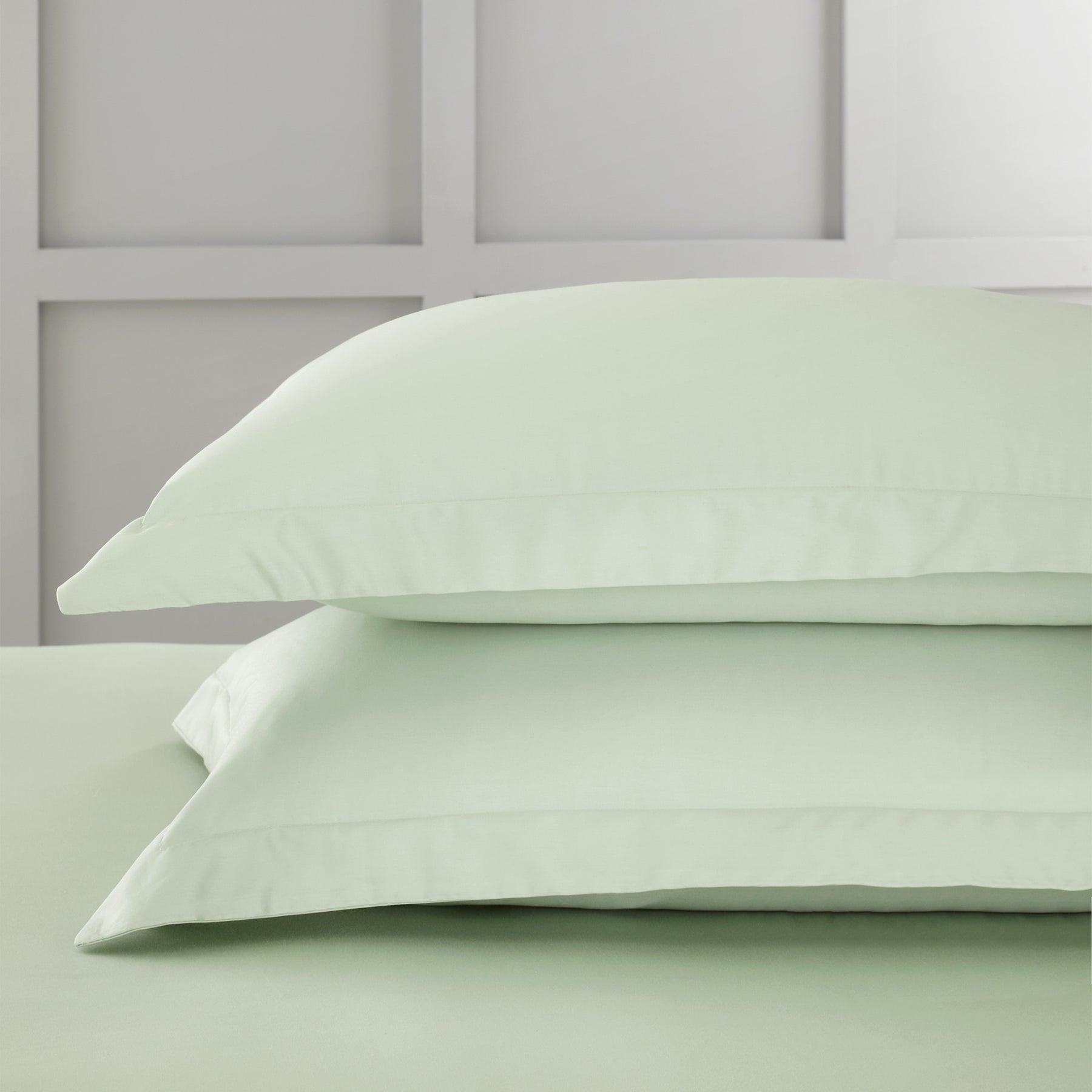 Bianca 400 Thread Count Cotton Sateen Pair of Oxford Pillowcases Green