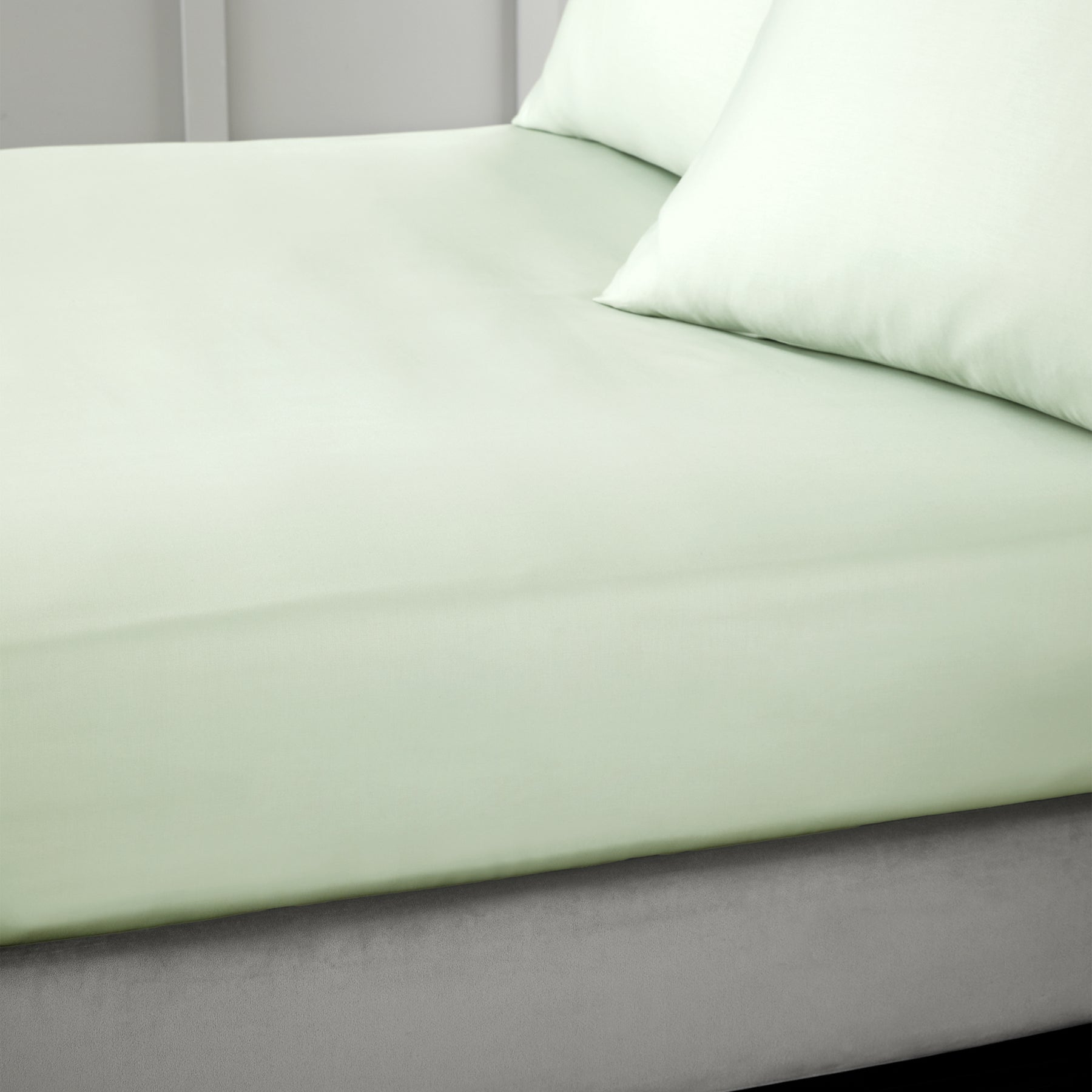 Bianca 400 Thread Count Cotton Sateen Bed Linen Fitted Sheet Green