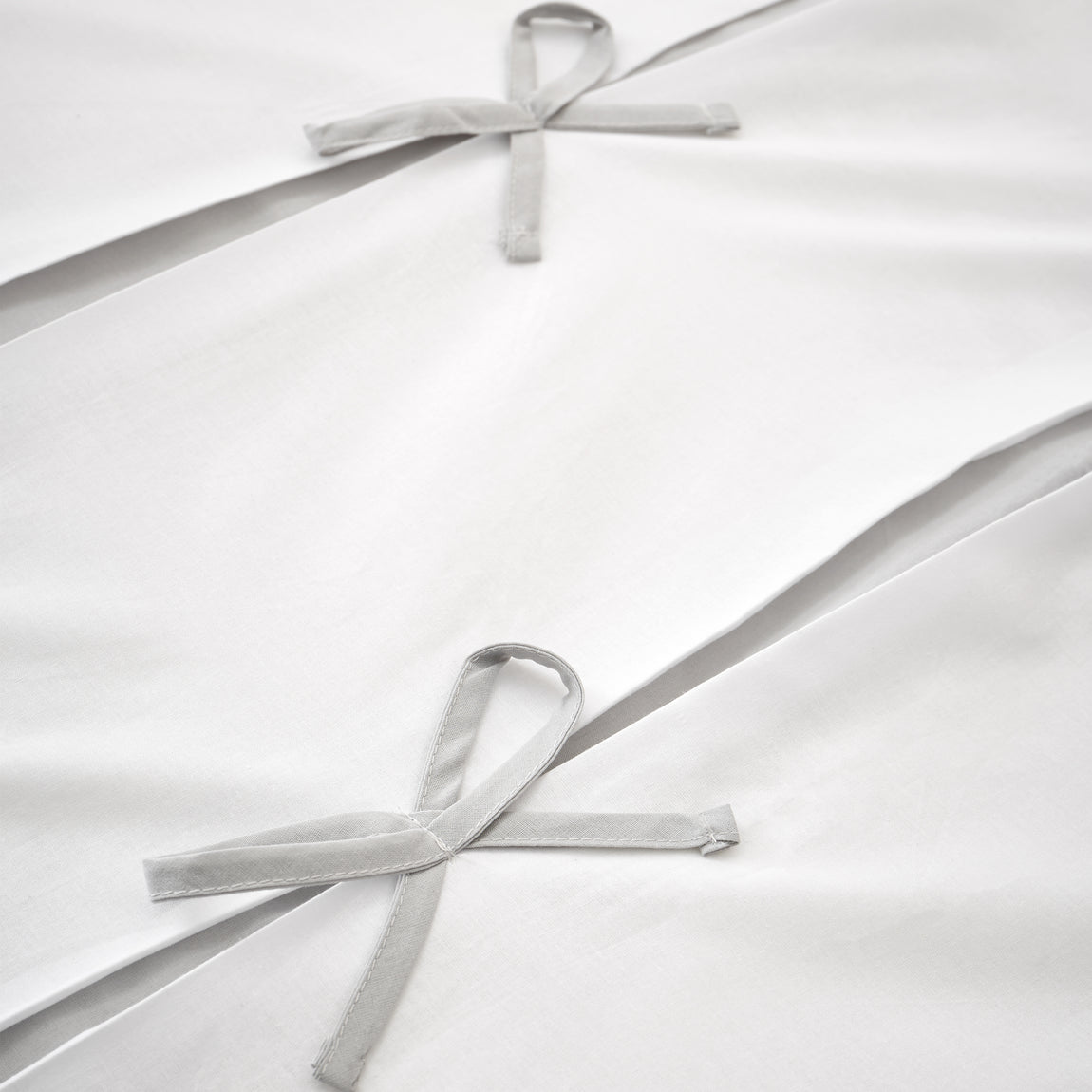 Catherine Lansfield Milo Bow Duvet Cover Bedding Set White