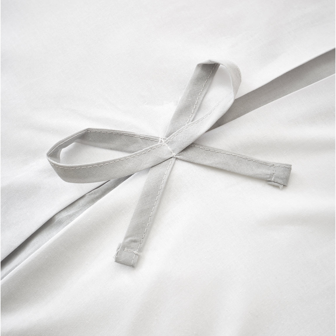 Catherine Lansfield Milo Bow Duvet Cover Bedding Set White
