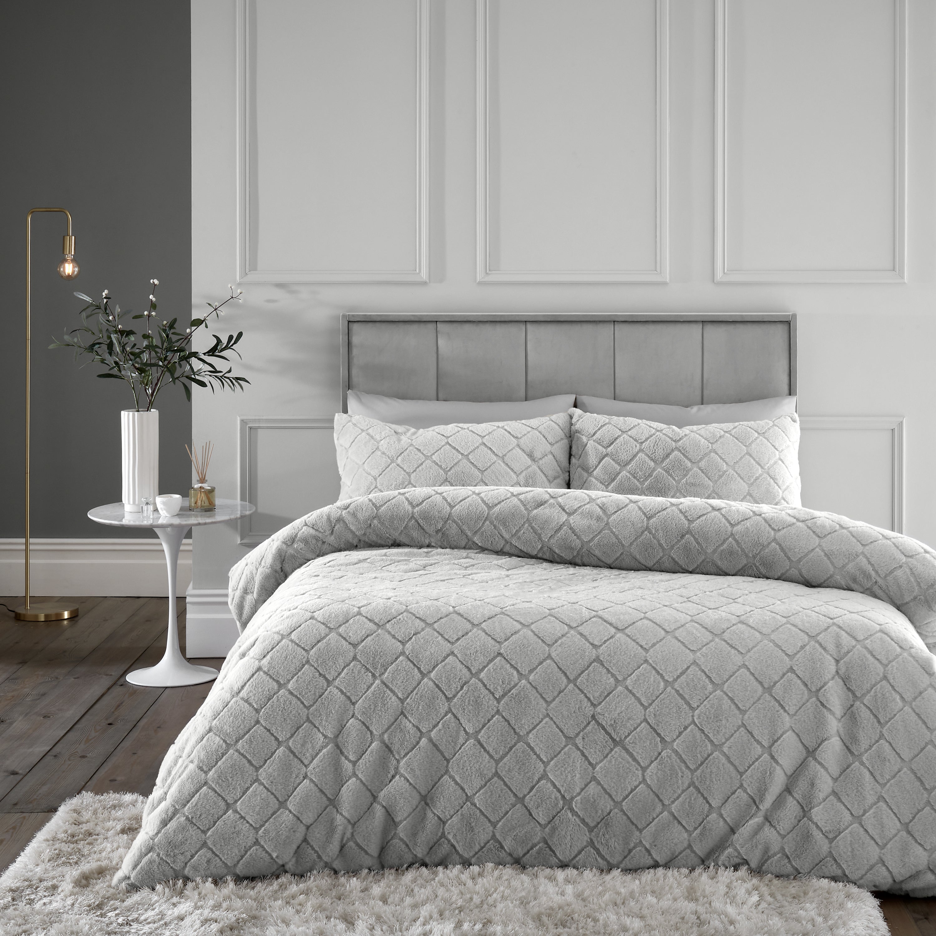 Blauwe sierkussen set van Bloomingville en Mrs Bloom. Mooooi! - BRIC.Living Blauwe sierkussen set van Bloomingville en Mrs Bloom. Mooooi! - BRIC.Living