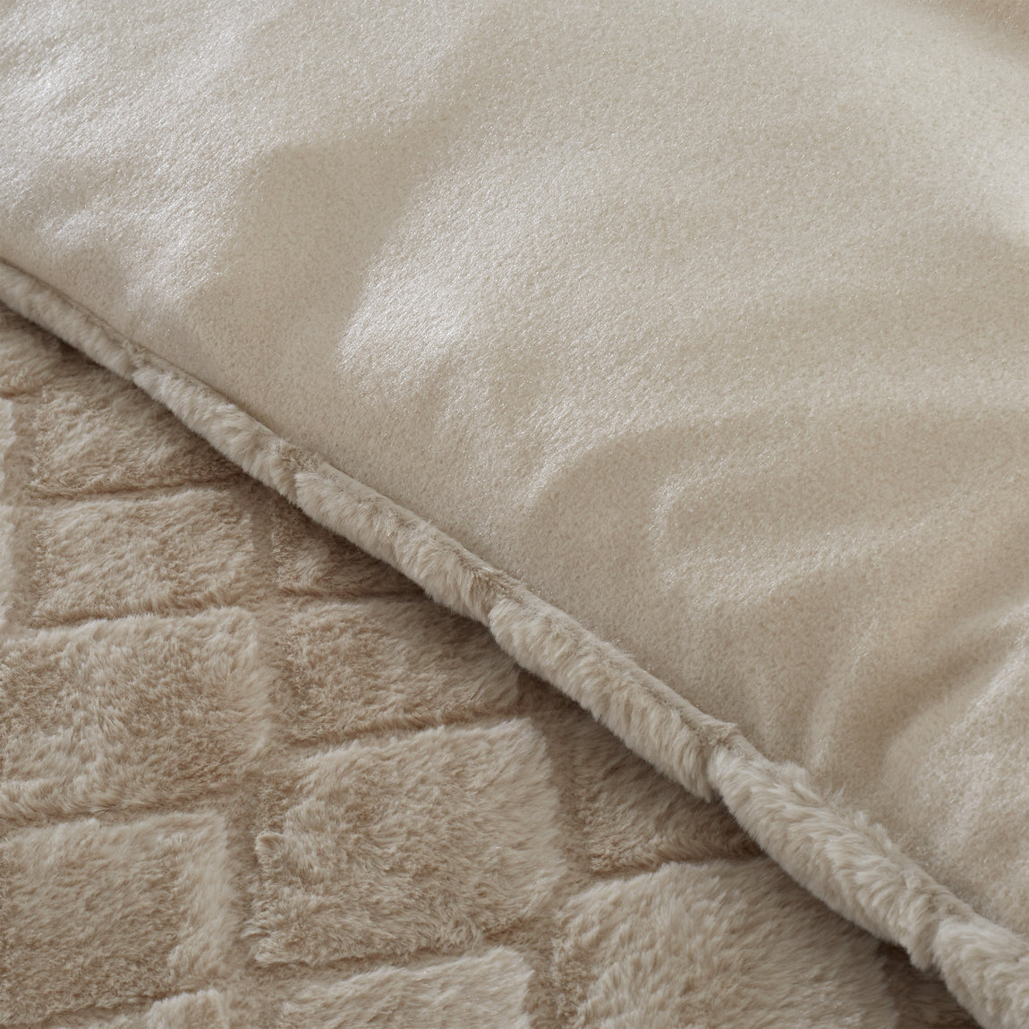 Catherine Lansfield Cosy Diamond Faux Fur Duvet Cover Bedding Set Natural