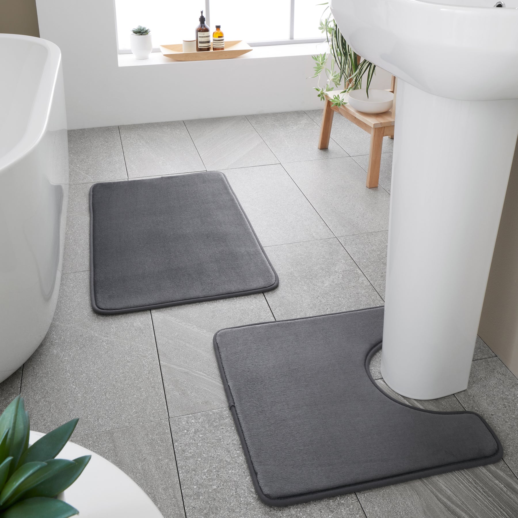 Catherine Lansfield Anti Bacterial Memory Foam Bath Mat and Pedestal Mat Charcoal