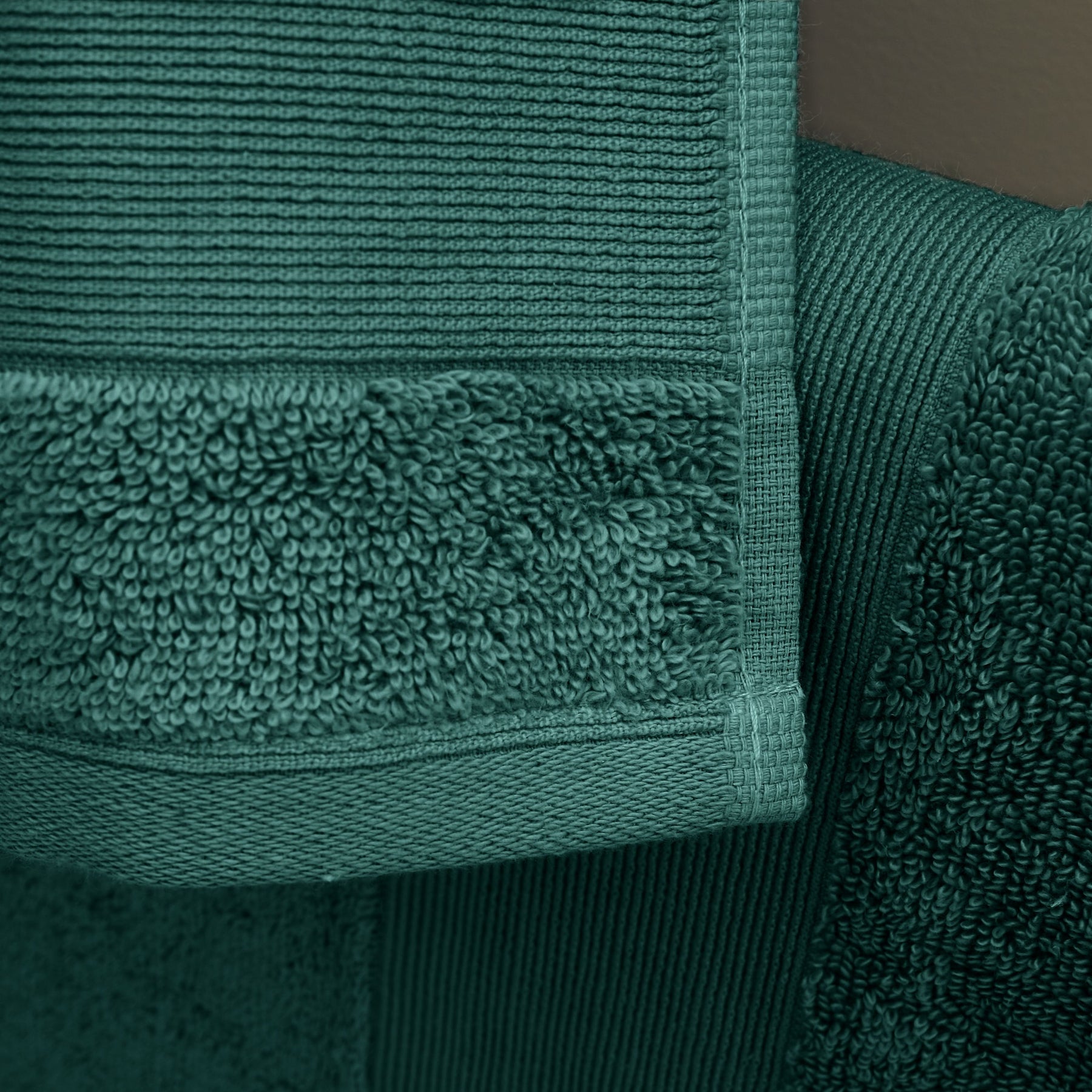 Catherine Lansfield Anti Bacterial Six Towel Bale Towels Forest Green