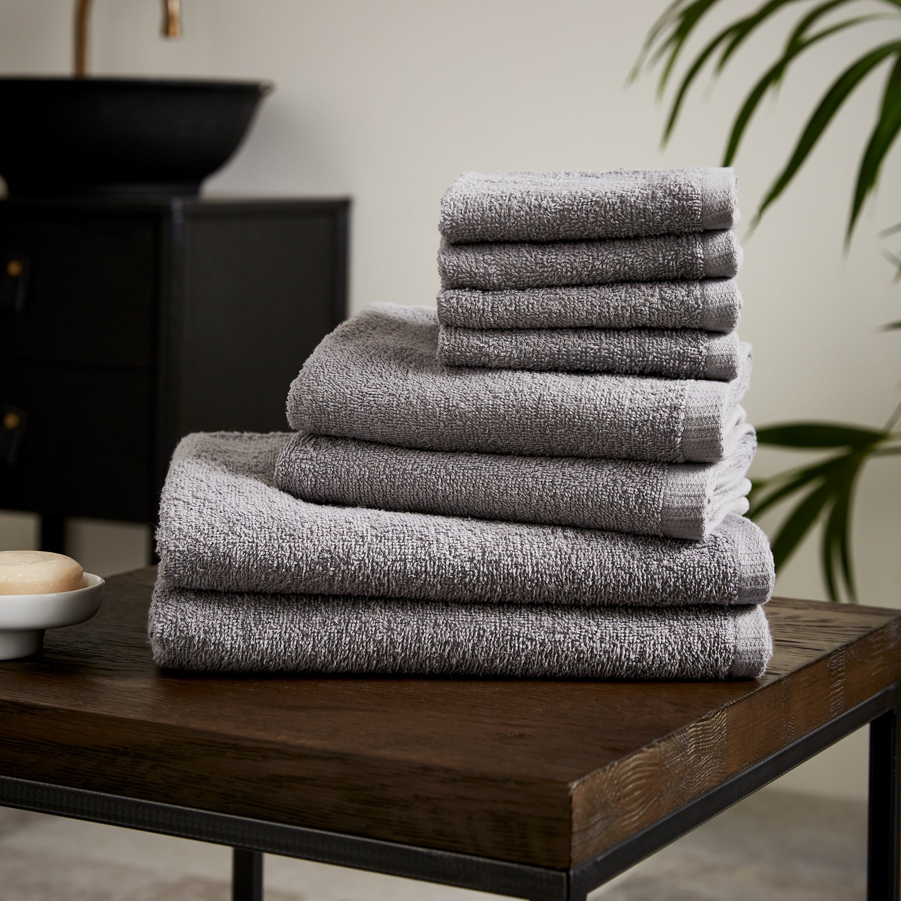 Catherine Lansfield Quick Dry Bale of Eight Towels Grey