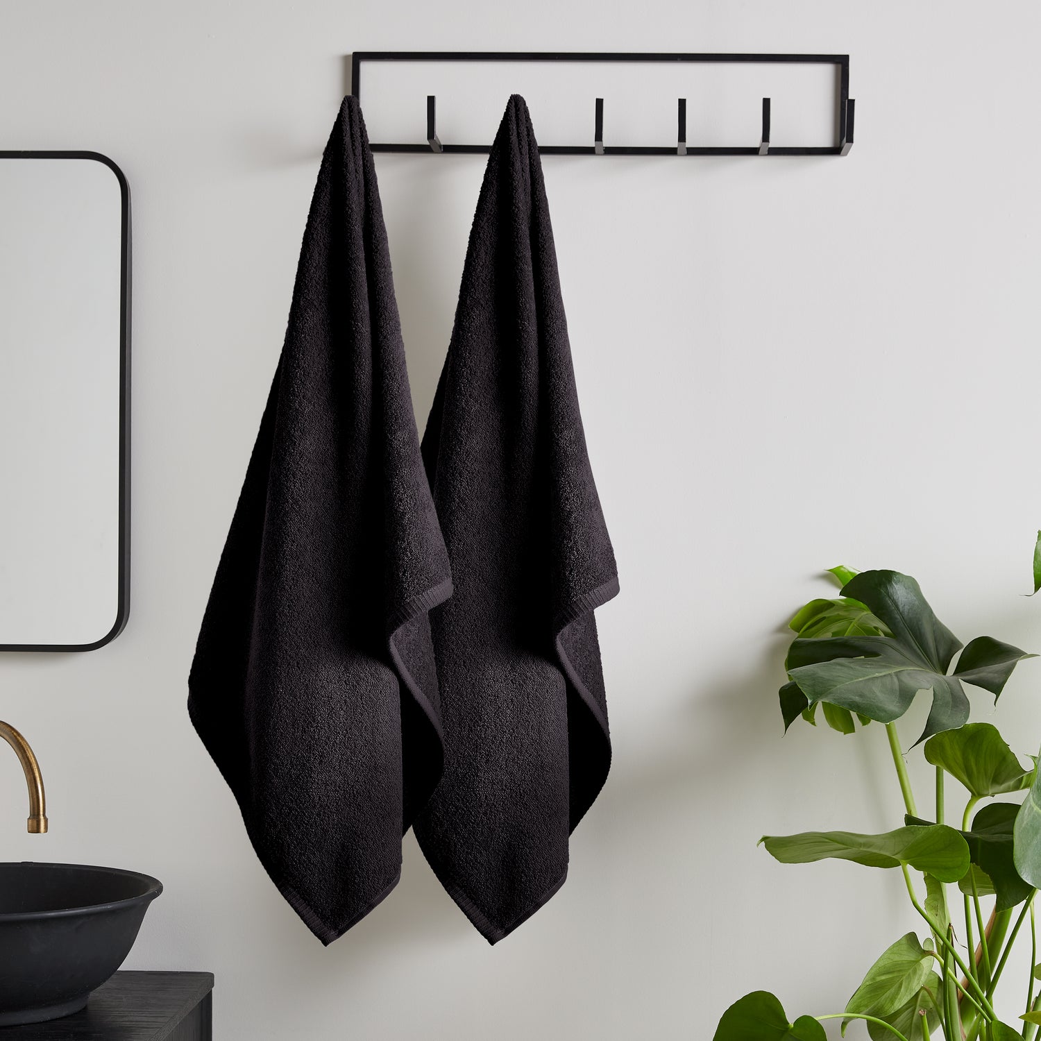 Catherine Lansfield Quick Dry Two Bath Sheet Towels Black