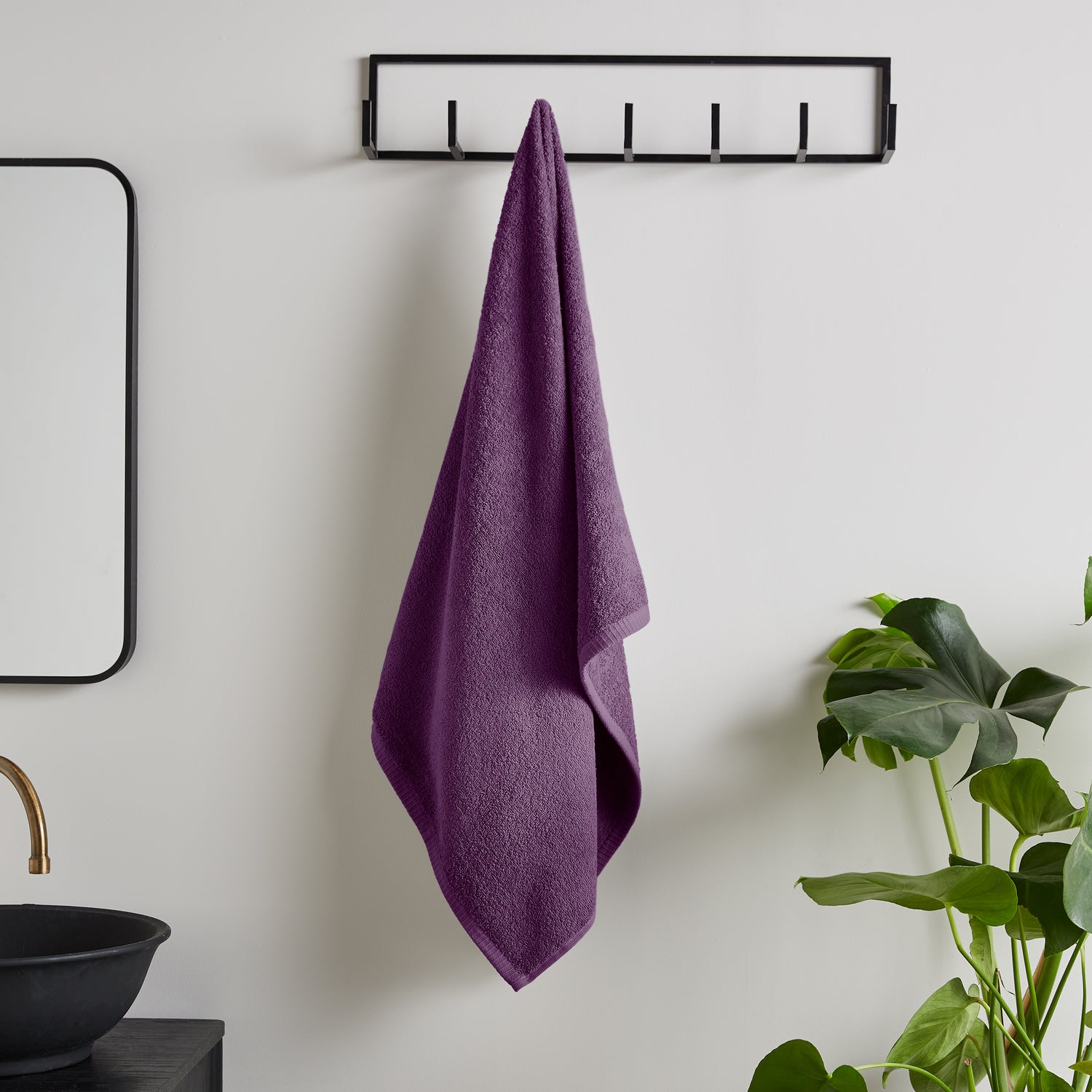 Catherine Lansfield Quick Dry Cotton Towel Plum