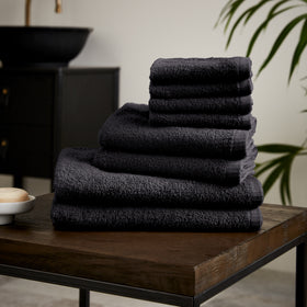 Catherine Lansfield Quick Dry Bale of Eight Towels Black