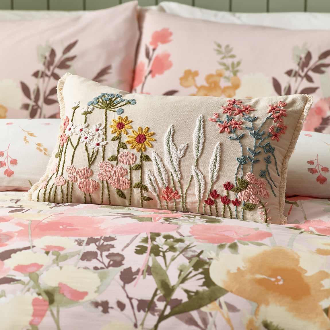 Catherine Lansfield Countryside Floral Embroidered 30cm x 50cm Filled Boudoir Natural