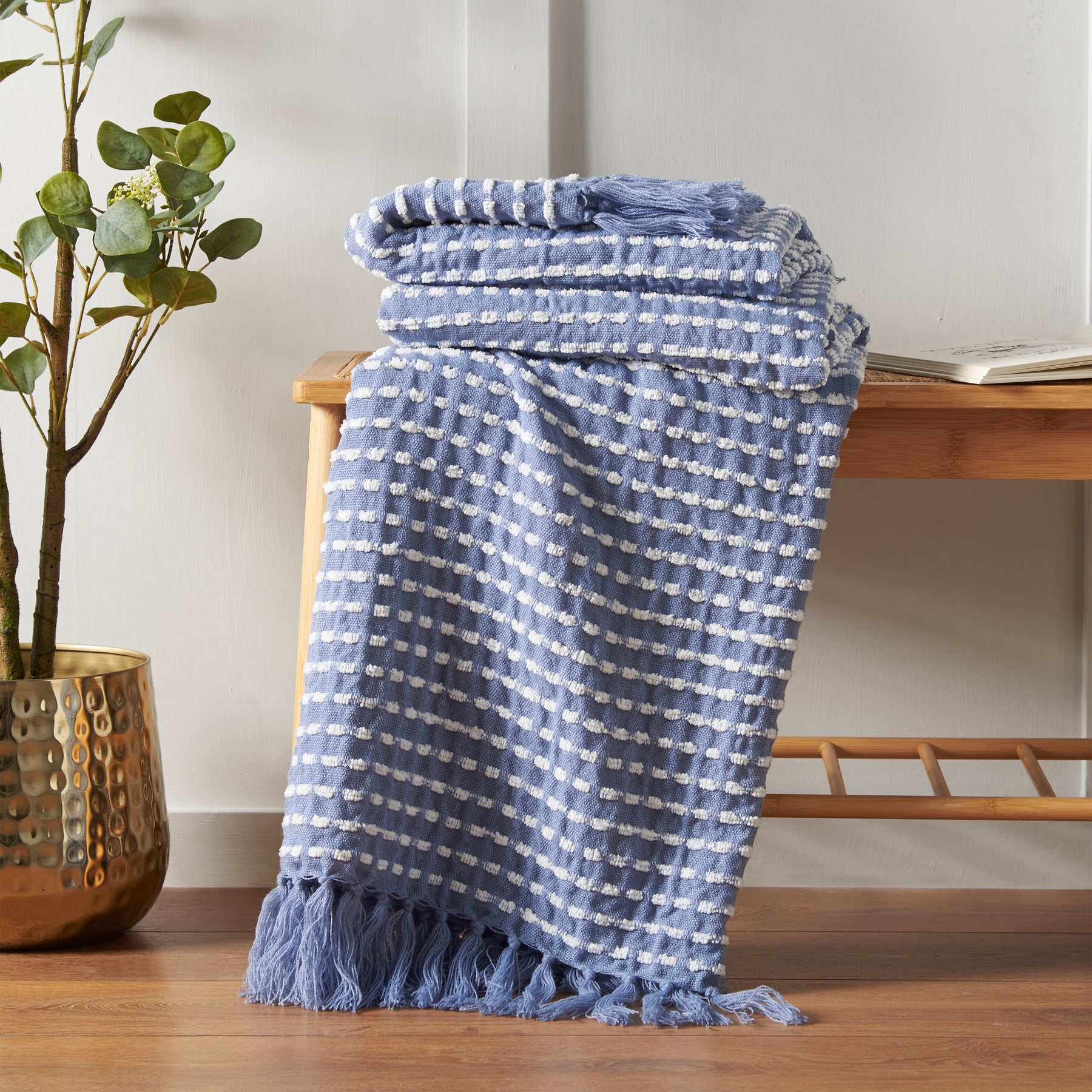Catherine Lansfield Stab Stitch 125cm x 150cm Tassel Throw Blue
