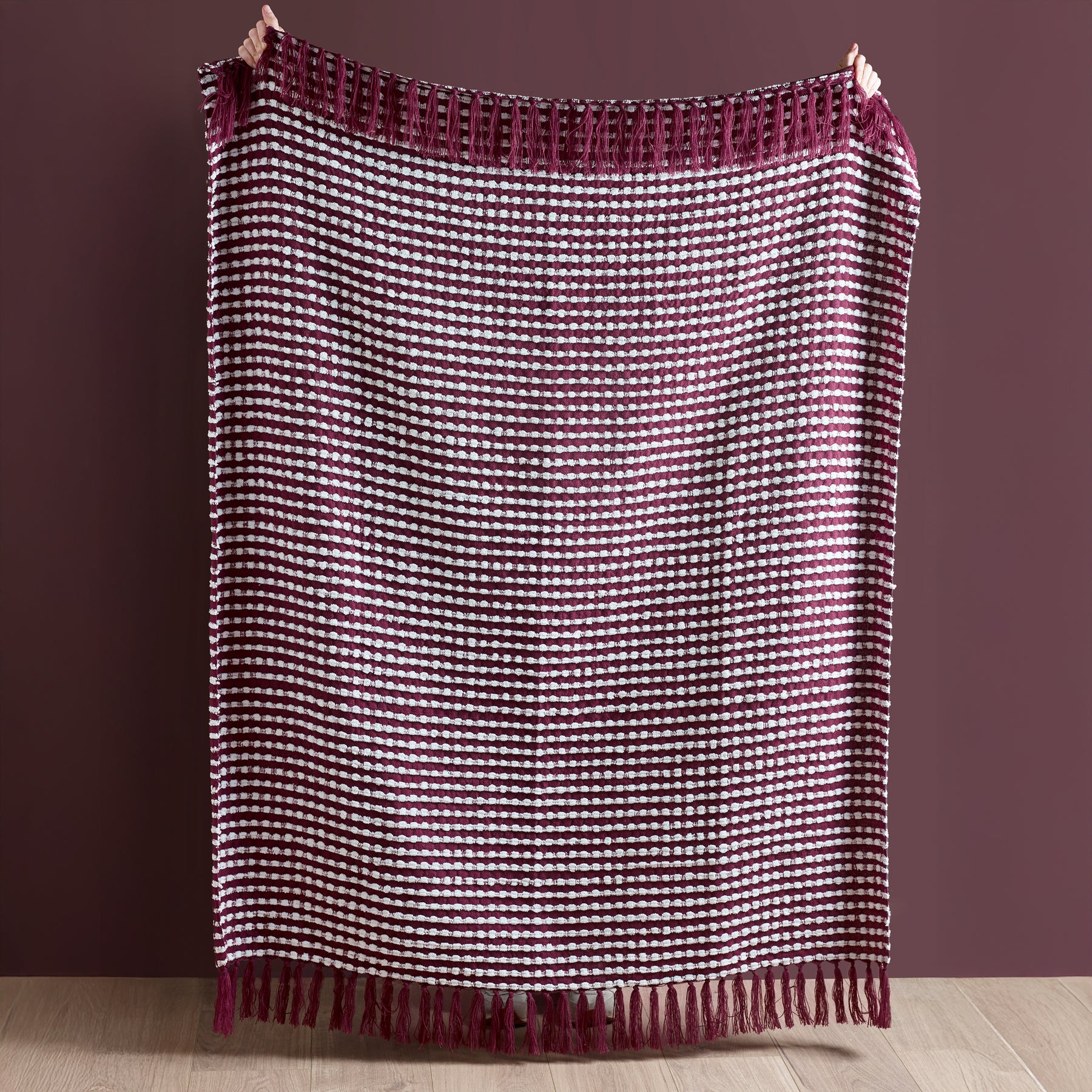 Catherine Lansfield Stab Stitch 125cm x 150cm Throw Plum