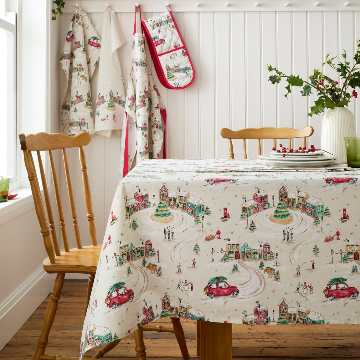 Catherine Lansfield Christmas Town 137cm x 178cm Table Cloth Natural