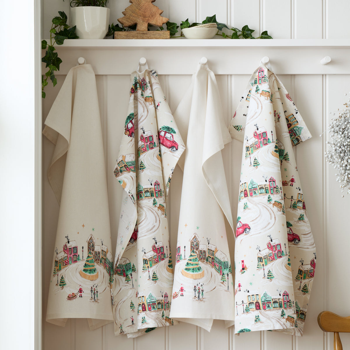 Catherine Lansfield Christmas Town Tea Towel Natural
