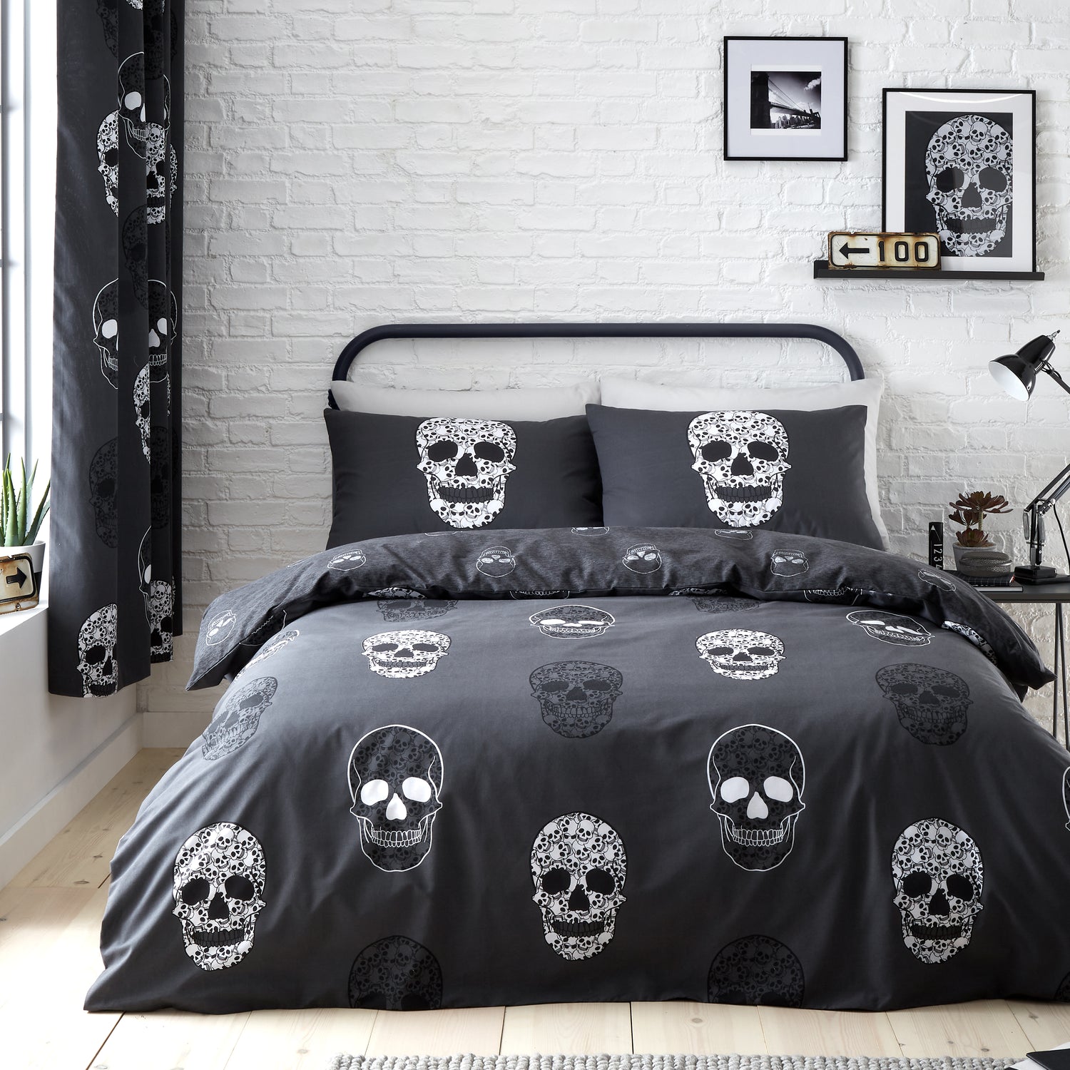 Catherine Lansfield Skulls Childrens Bedding Grey